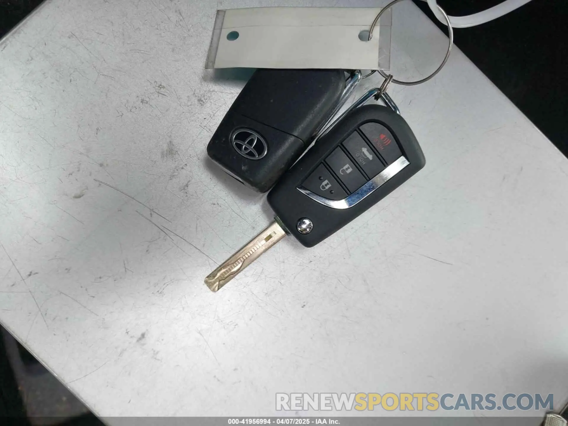 11 fotografías del automóvil dañado JTDEPMAE0MJ158213 TOYOTA COROLLA 2021