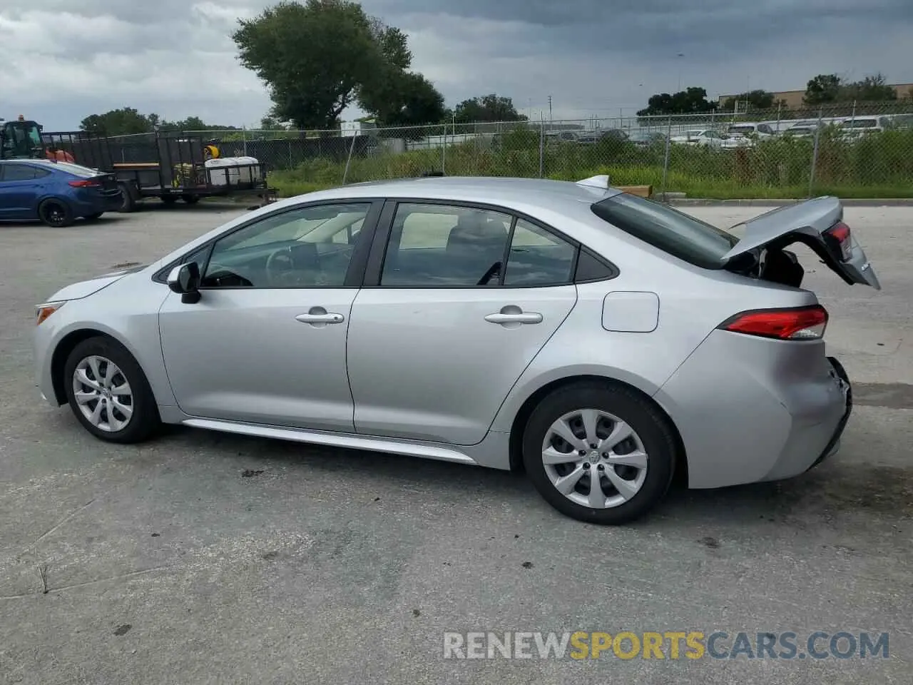 2 fotografías del automóvil dañado JTDEPMAE0MJ182768 TOYOTA COROLLA 2021