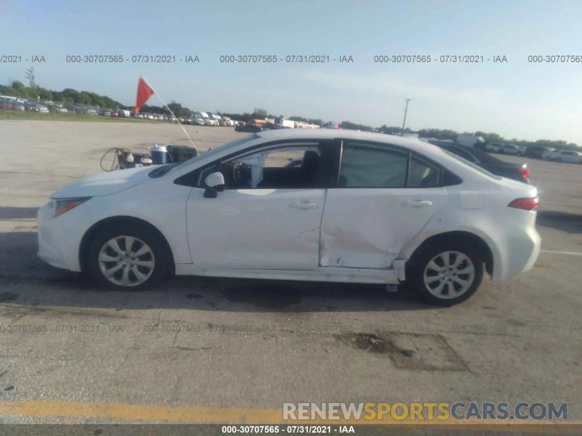 6 fotografías del automóvil dañado JTDEPMAE0MJ186321 TOYOTA COROLLA 2021