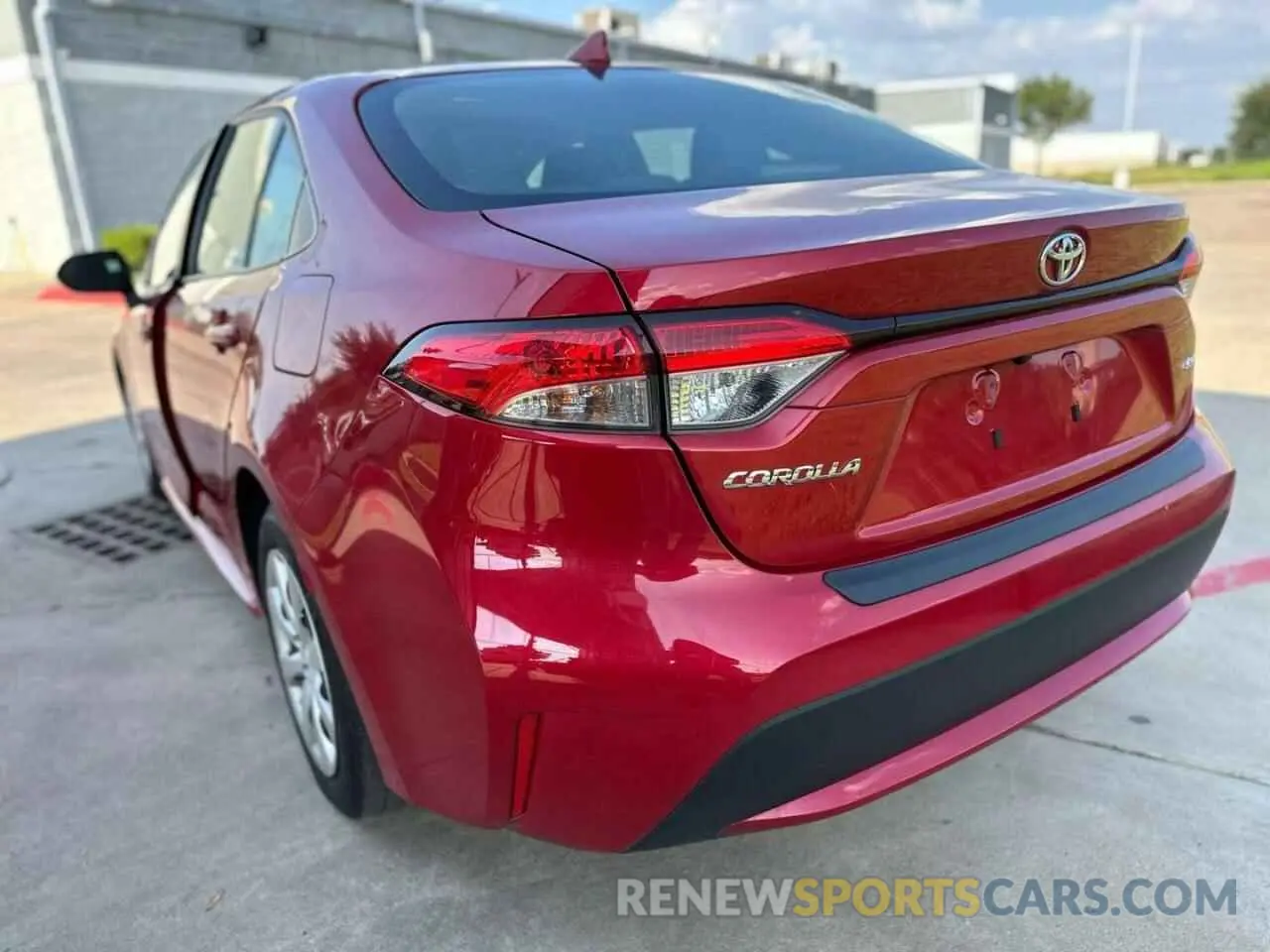 3 fotografías del automóvil dañado JTDEPMAE1MJ181614 TOYOTA COROLLA 2021