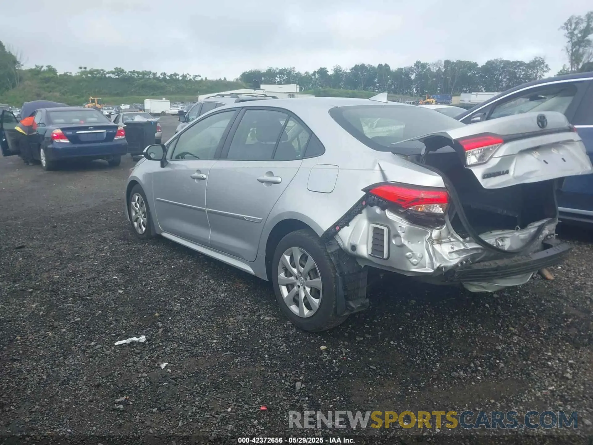 3 fotografías del automóvil dañado JTDEPMAE3MJ131636 TOYOTA COROLLA 2021
