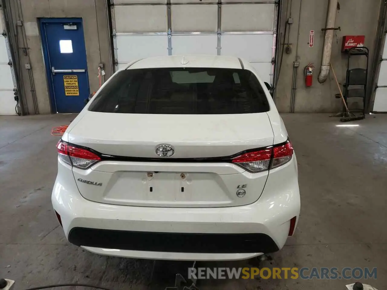 6 fotografías del automóvil dañado JTDEPMAE3MJ148582 TOYOTA COROLLA 2021