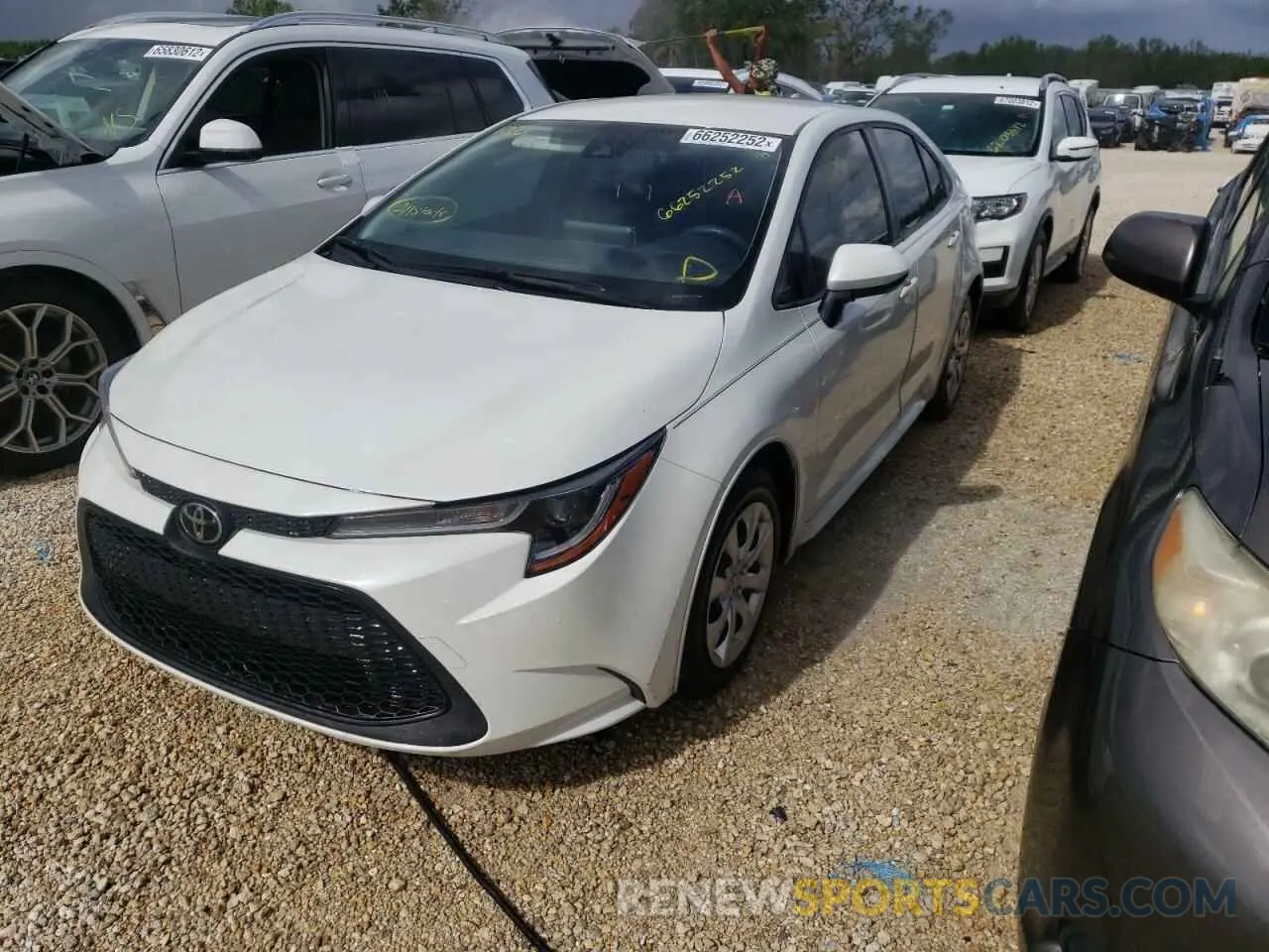 2 fotografías del automóvil dañado JTDEPMAE3MJ172848 TOYOTA COROLLA 2021