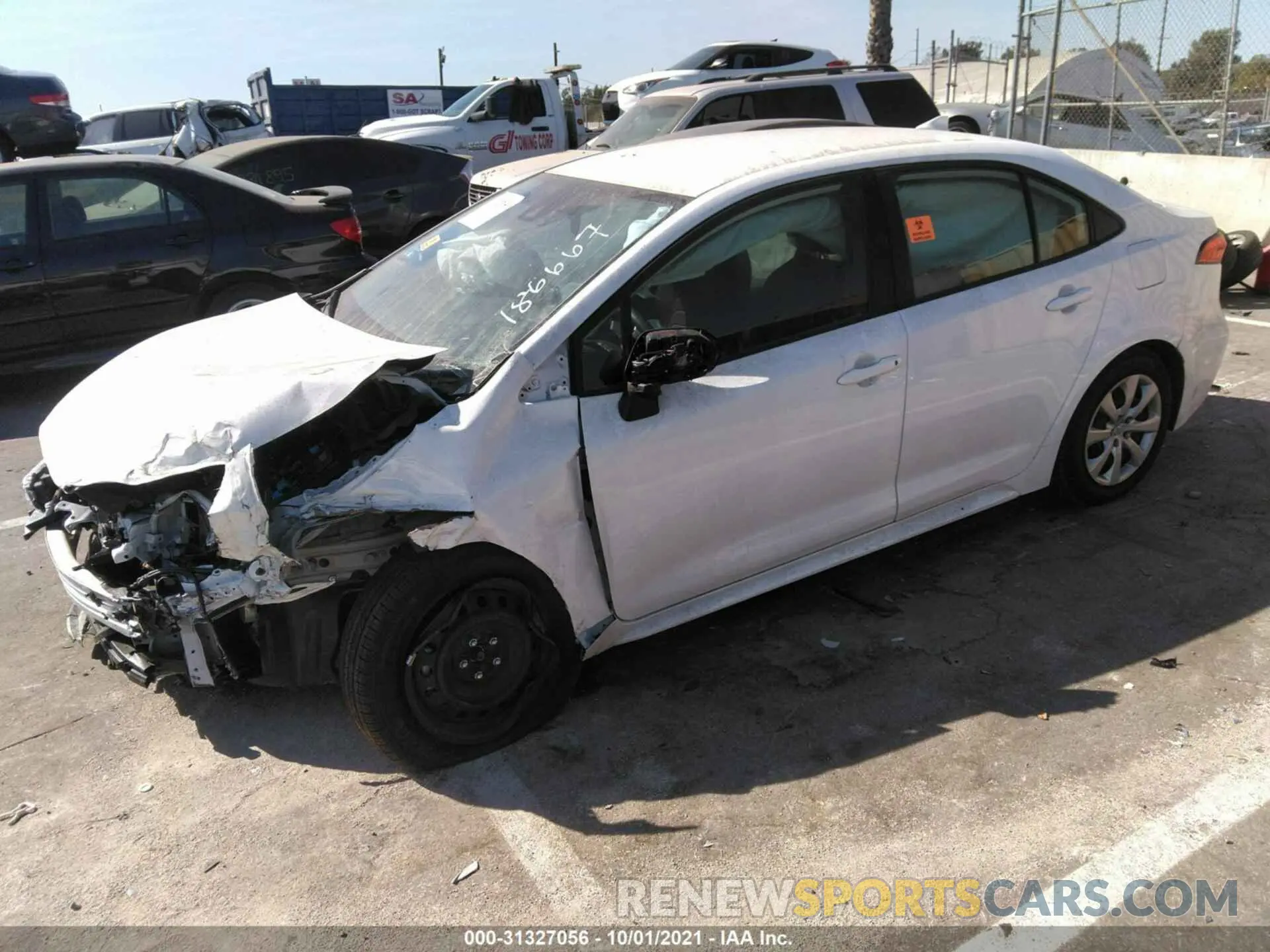 2 fotografías del automóvil dañado JTDEPMAE3MJ186667 TOYOTA COROLLA 2021