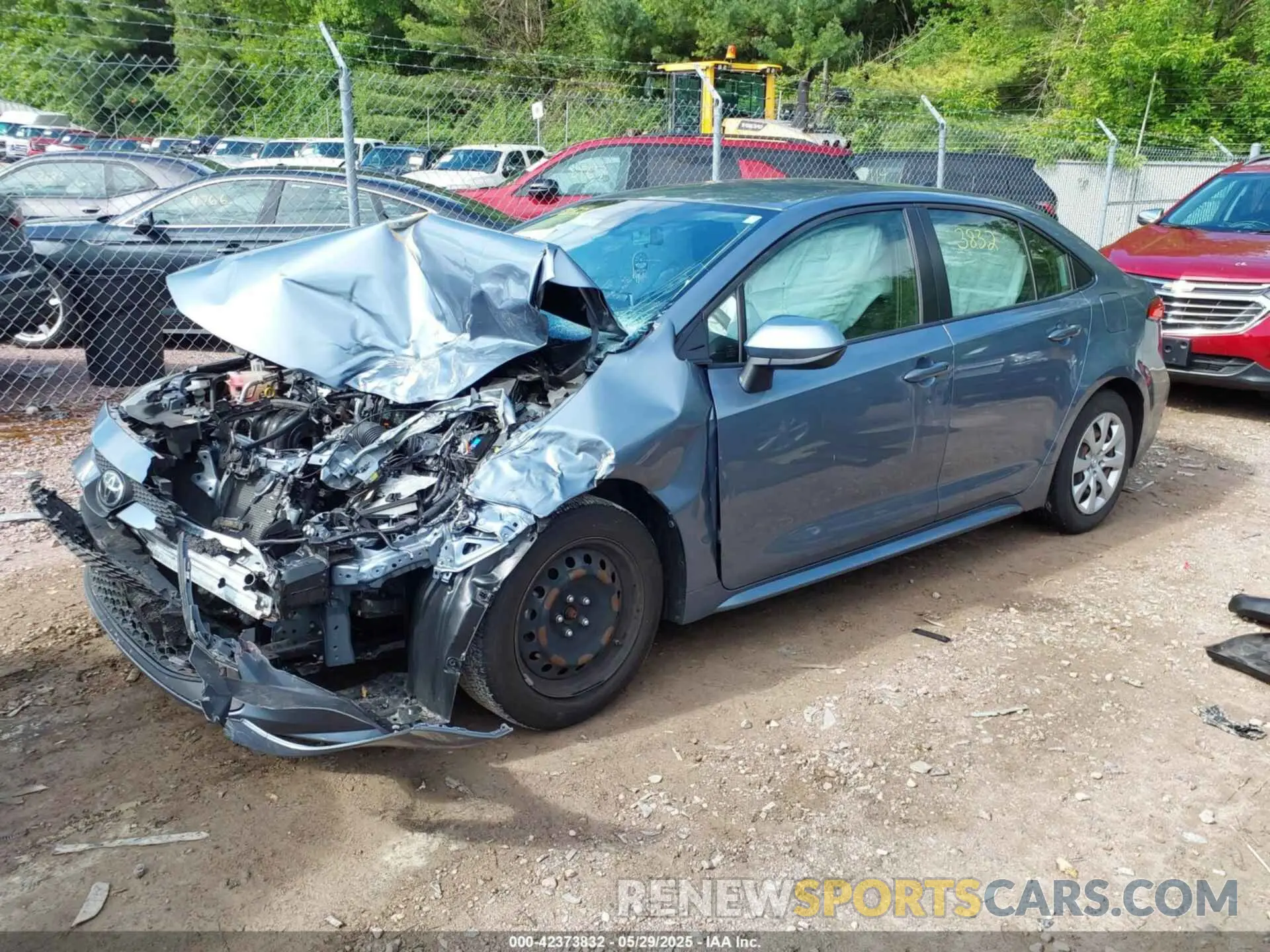 2 fotografías del automóvil dañado JTDEPMAE4MJ140703 TOYOTA COROLLA 2021