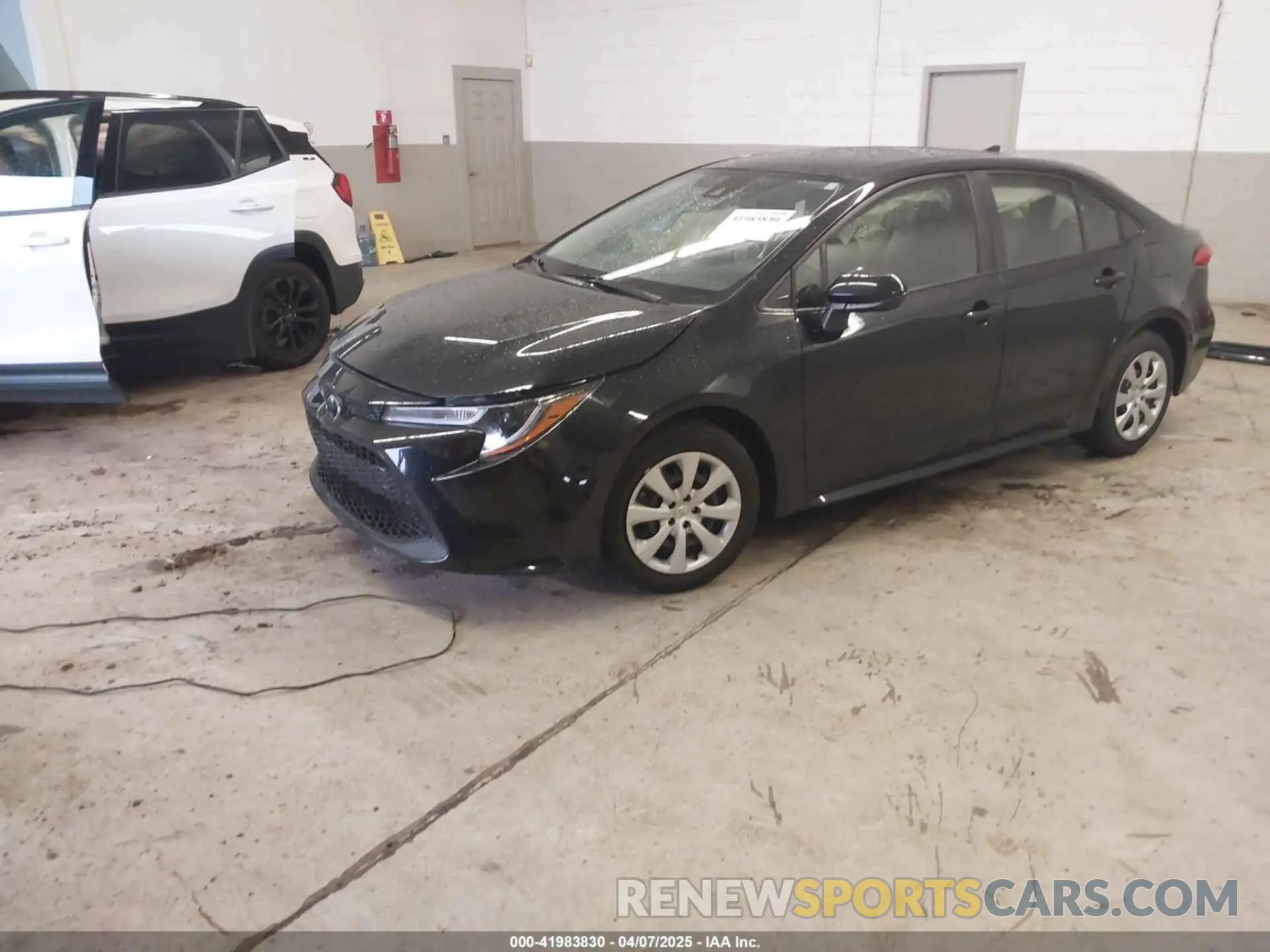 2 fotografías del automóvil dañado JTDEPMAE4MJ186595 TOYOTA COROLLA 2021