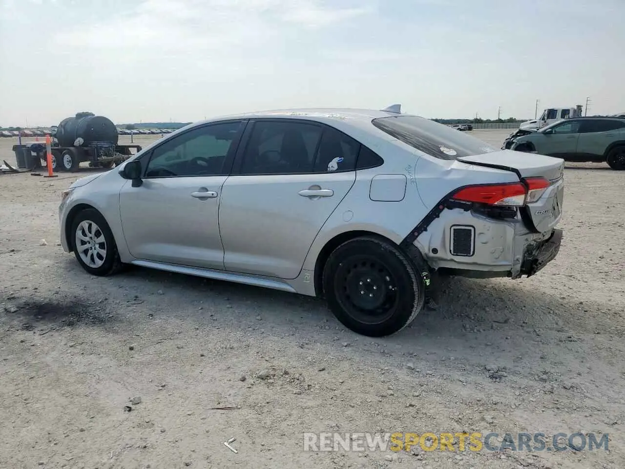 2 fotografías del automóvil dañado JTDEPMAE4MJ187844 TOYOTA COROLLA 2021