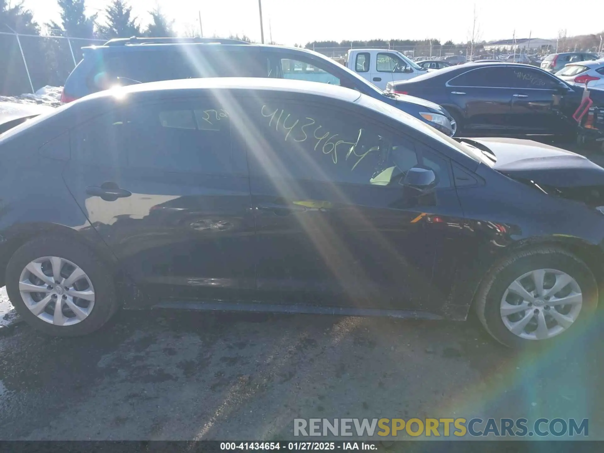 13 fotografías del automóvil dañado JTDEPMAE5MJ155601 TOYOTA COROLLA 2021