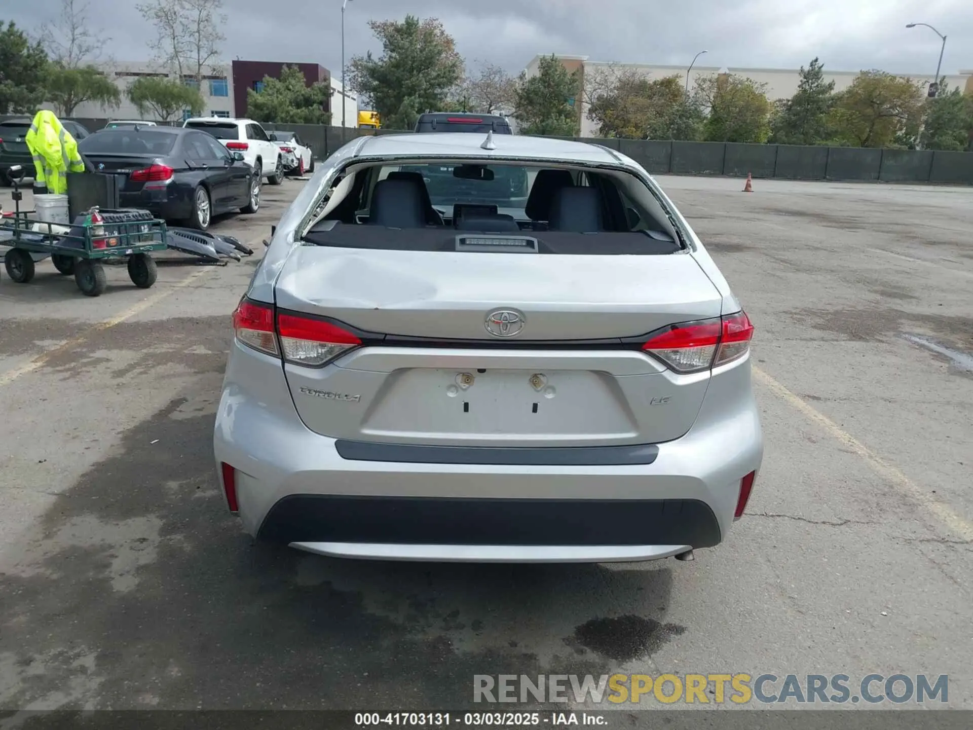 16 fotografías del automóvil dañado JTDEPMAE6MJ133073 TOYOTA COROLLA 2021