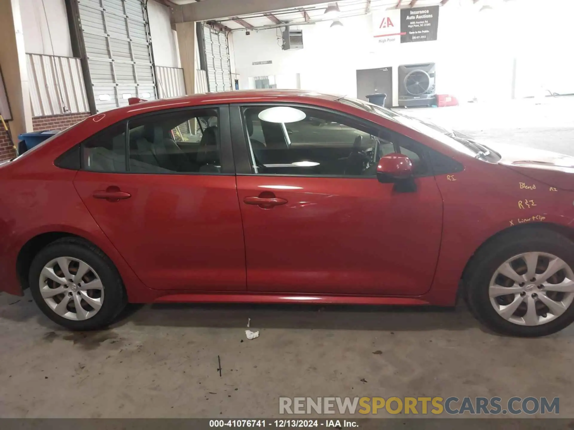 13 fotografías del automóvil dañado JTDEPMAE6MJ134885 TOYOTA COROLLA 2021