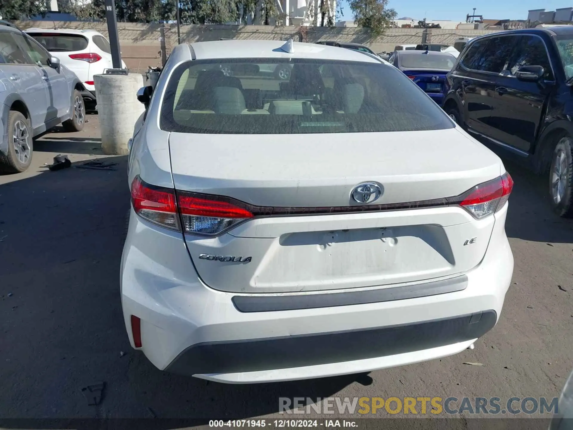 17 fotografías del automóvil dañado JTDEPMAE6MJ135180 TOYOTA COROLLA 2021