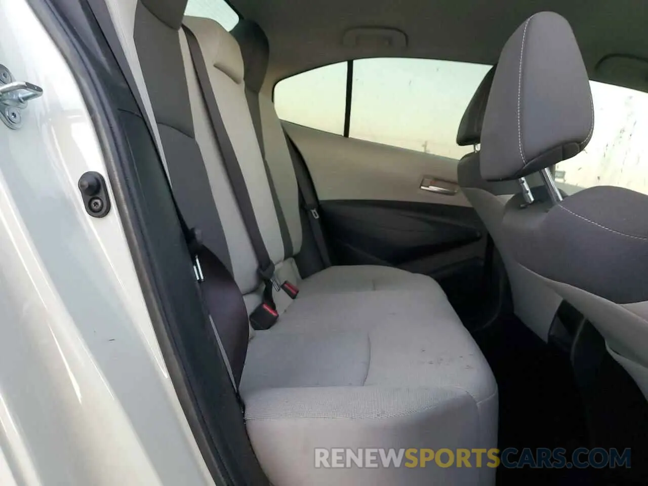 10 fotografías del automóvil dañado JTDEPMAE6MJ149922 TOYOTA COROLLA 2021