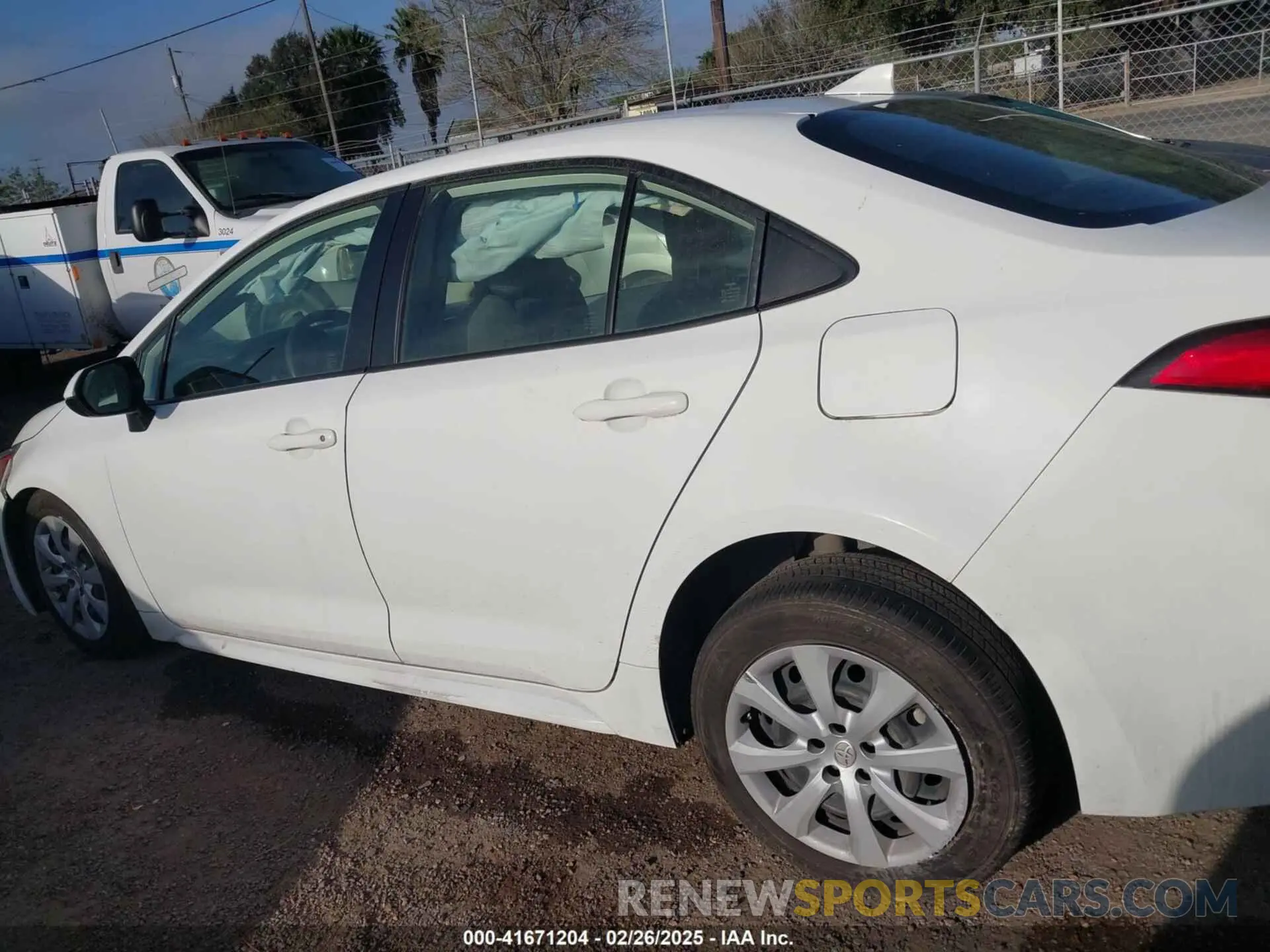 15 fotografías del automóvil dañado JTDEPMAE6MJ160614 TOYOTA COROLLA 2021