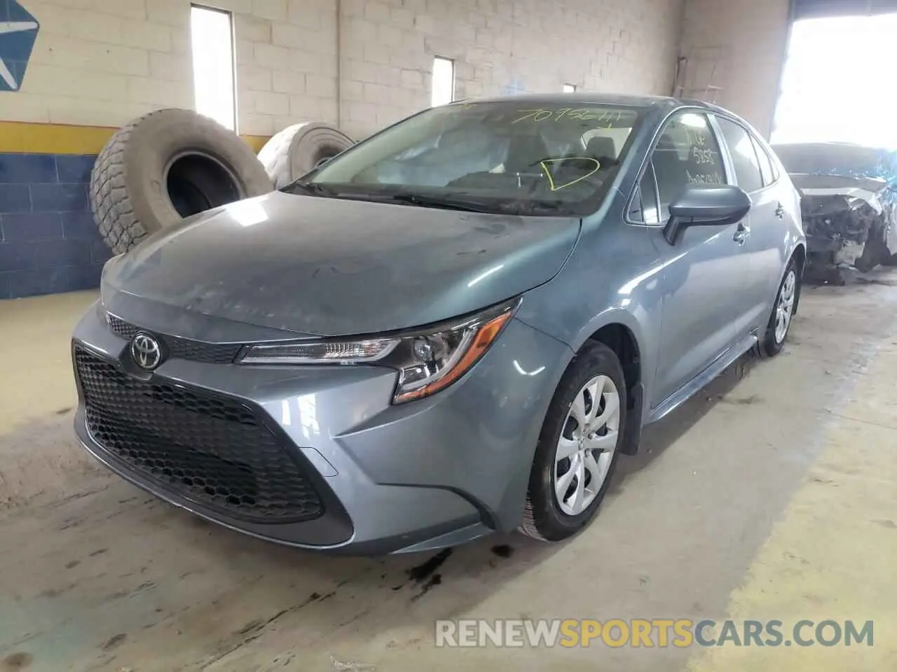2 fotografías del automóvil dañado JTDEPMAE7MJ163814 TOYOTA COROLLA 2021