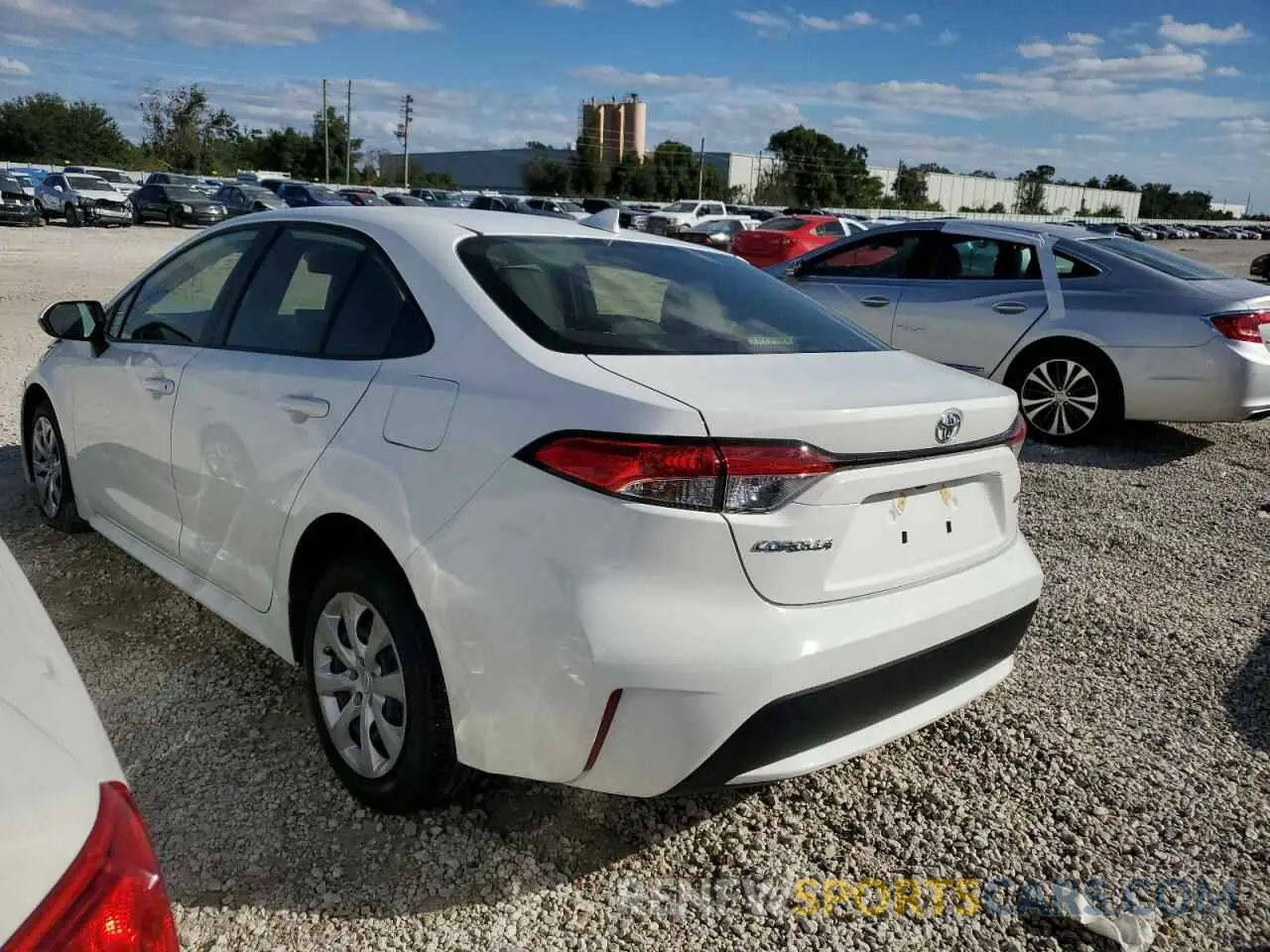 2 fotografías del automóvil dañado JTDEPMAE7MJ166437 TOYOTA COROLLA 2021