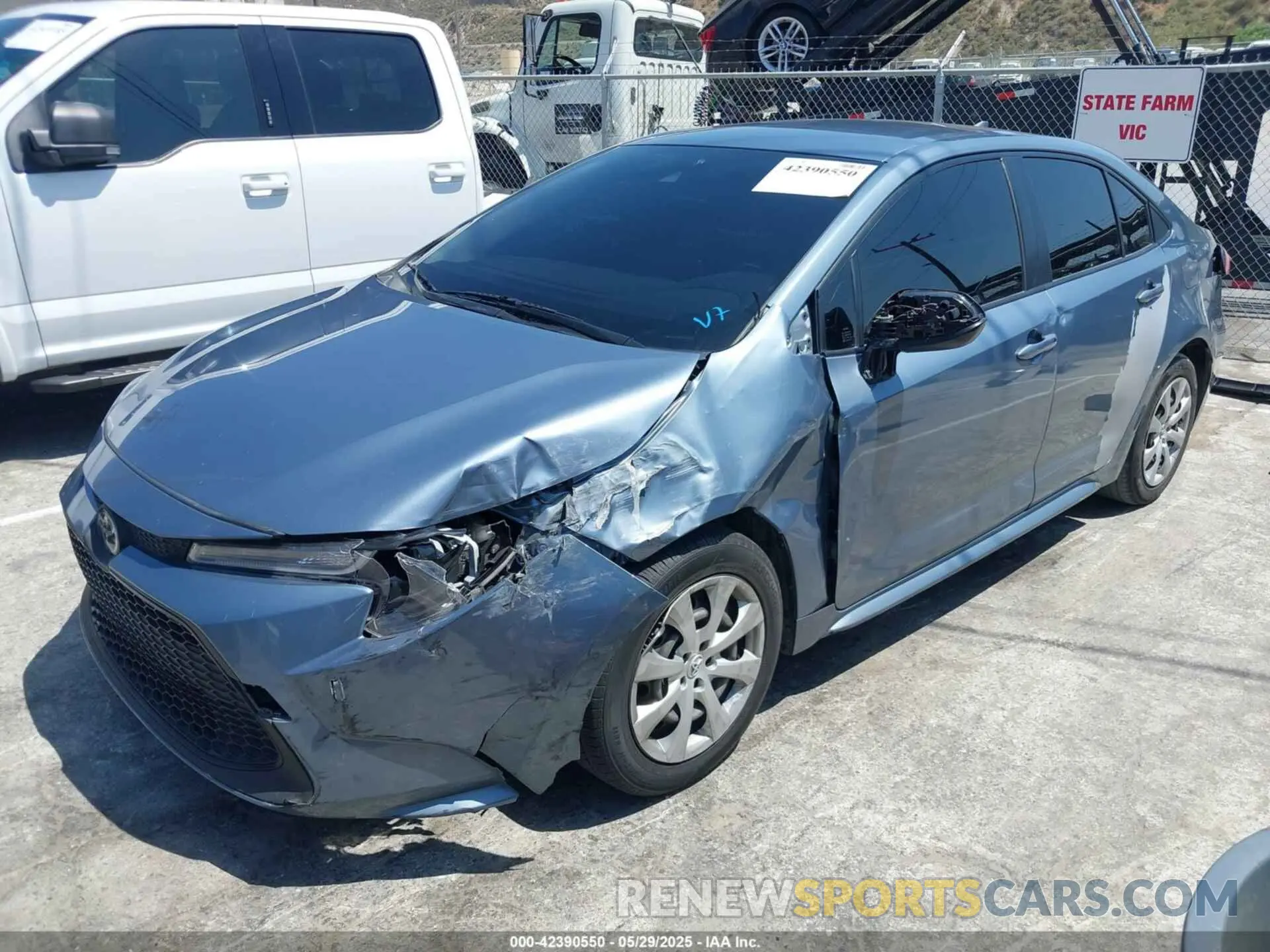 2 fotografías del automóvil dañado JTDEPMAE9MJ141815 TOYOTA COROLLA 2021
