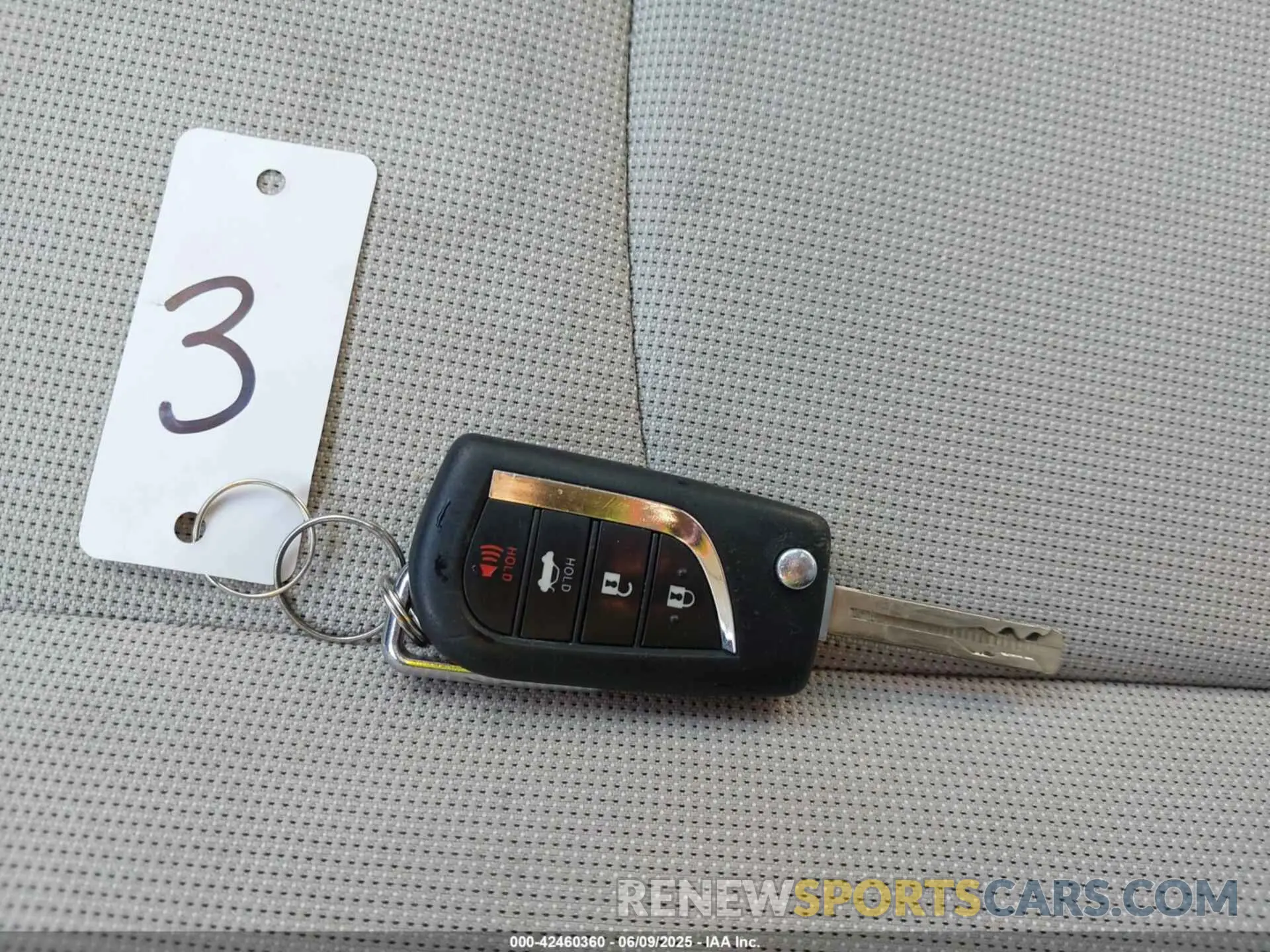 11 fotografías del automóvil dañado JTDEPMAE9MJ159201 TOYOTA COROLLA 2021