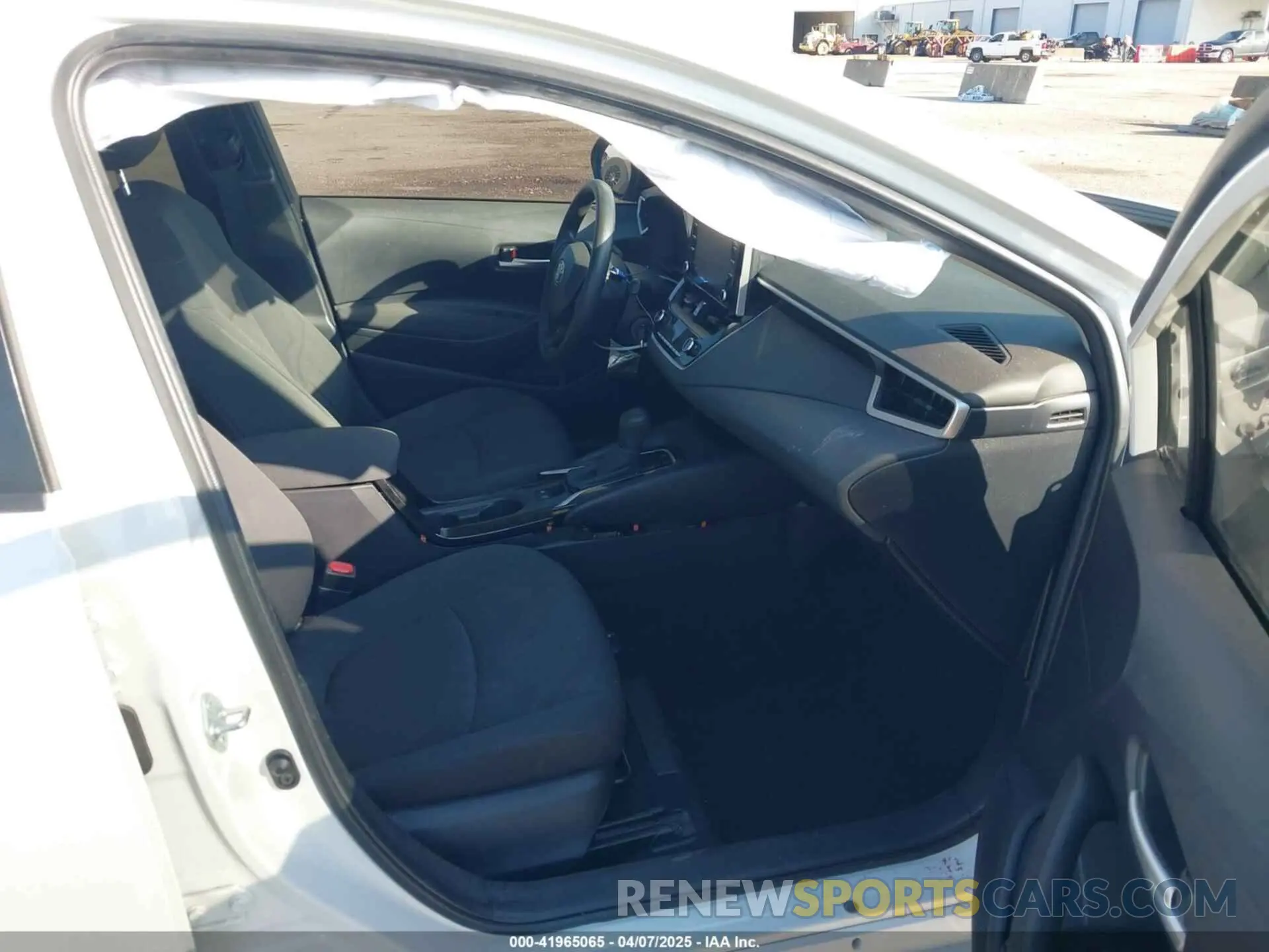 5 fotografías del automóvil dañado JTDEPMAEXMJ118706 TOYOTA COROLLA 2021