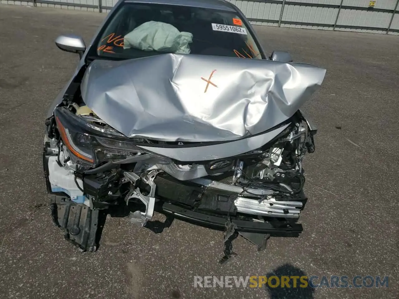 9 fotografías del automóvil dañado JTDEPMAEXMJ124215 TOYOTA COROLLA 2021