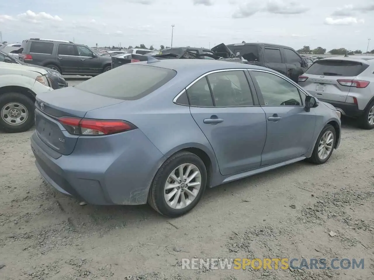 3 fotografías del automóvil dañado JTDFPMAE0MJ148138 TOYOTA COROLLA 2021