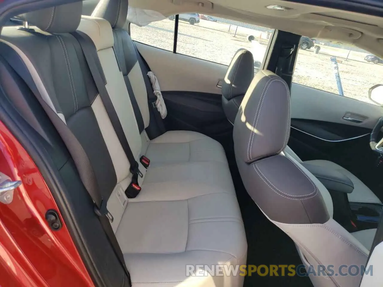 10 fotografías del automóvil dañado JTDFPMAE5MJ182348 TOYOTA COROLLA 2021