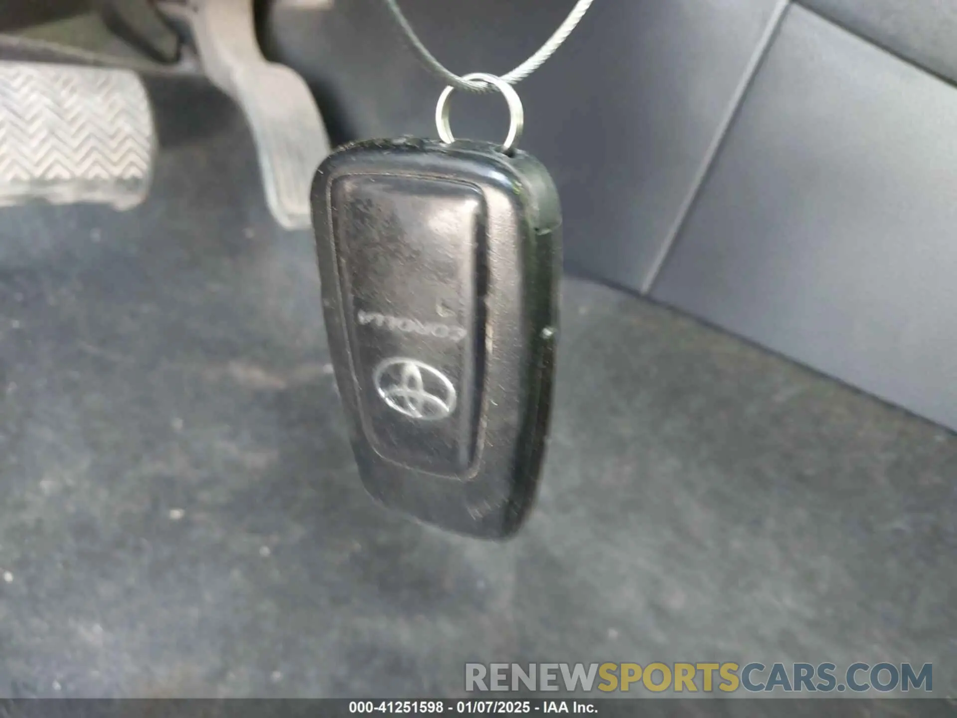 11 fotografías del automóvil dañado JTDHPMAEXMJ148883 TOYOTA COROLLA 2021