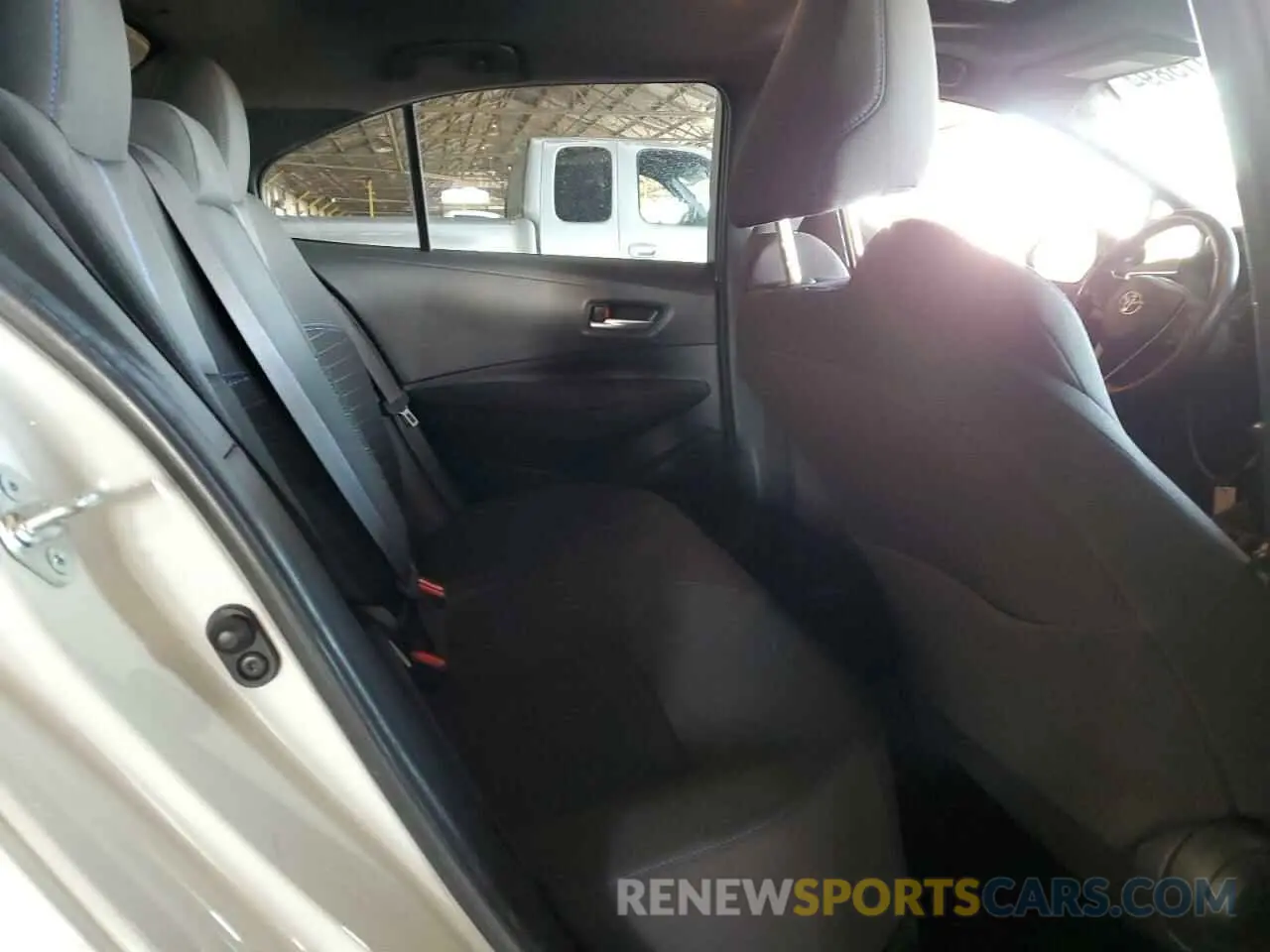 10 fotografías del automóvil dañado JTDM4MCE6MJ072213 TOYOTA COROLLA 2021