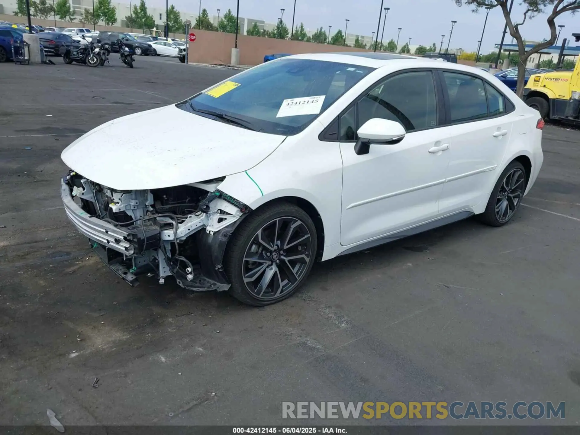 2 fotografías del automóvil dañado JTDP4MCE2MJ063621 TOYOTA COROLLA 2021