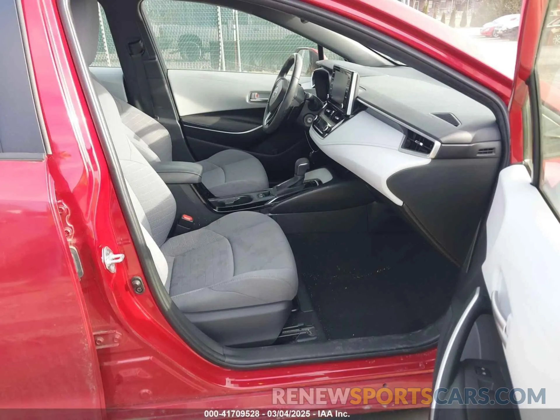 5 fotografías del automóvil dañado JTDS4MCE4MJ063503 TOYOTA COROLLA 2021