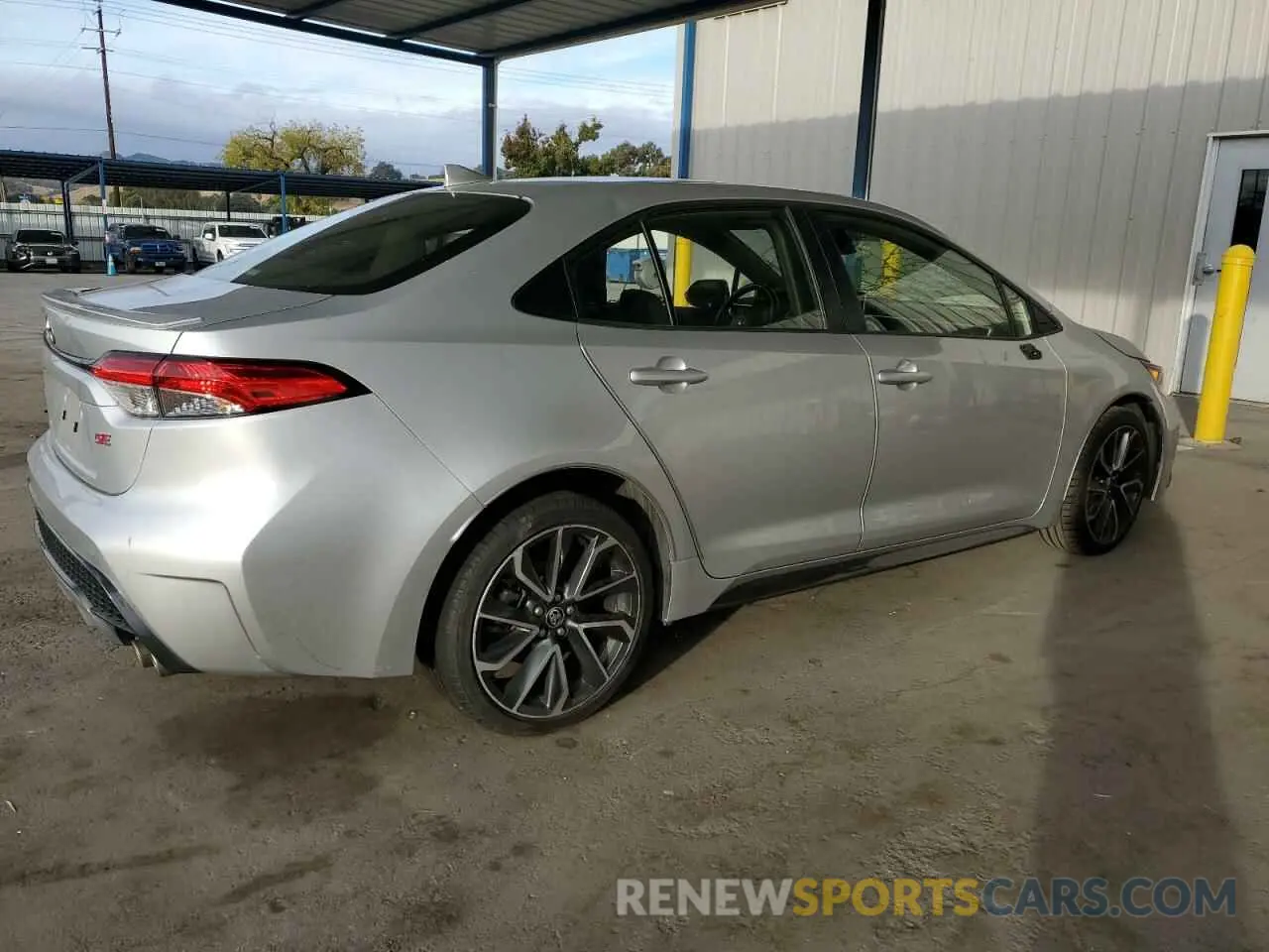 3 fotografías del automóvil dañado JTDS4MCE4MJ067826 TOYOTA COROLLA 2021