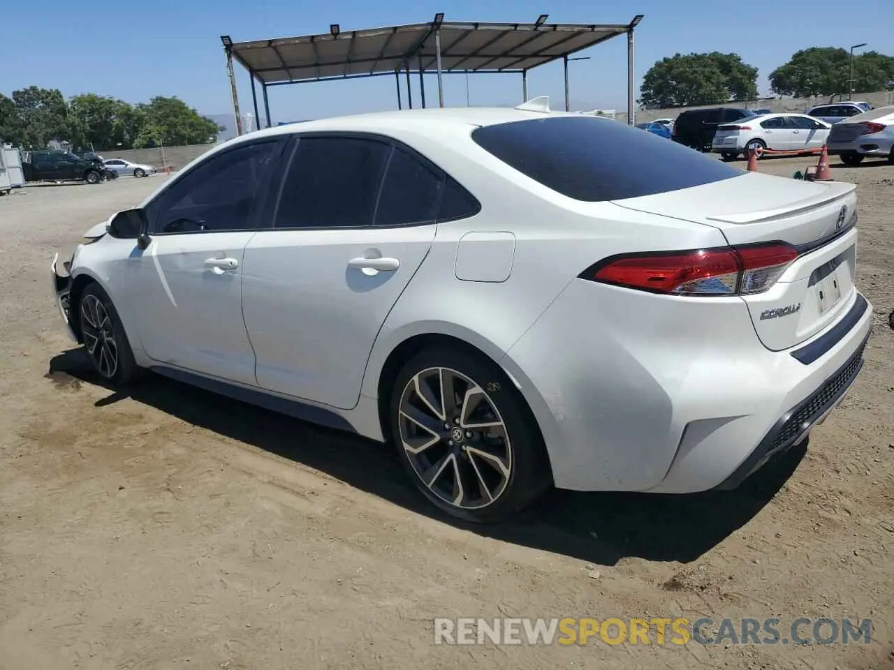2 fotografías del automóvil dañado JTDS4MCE4MJ076235 TOYOTA COROLLA 2021