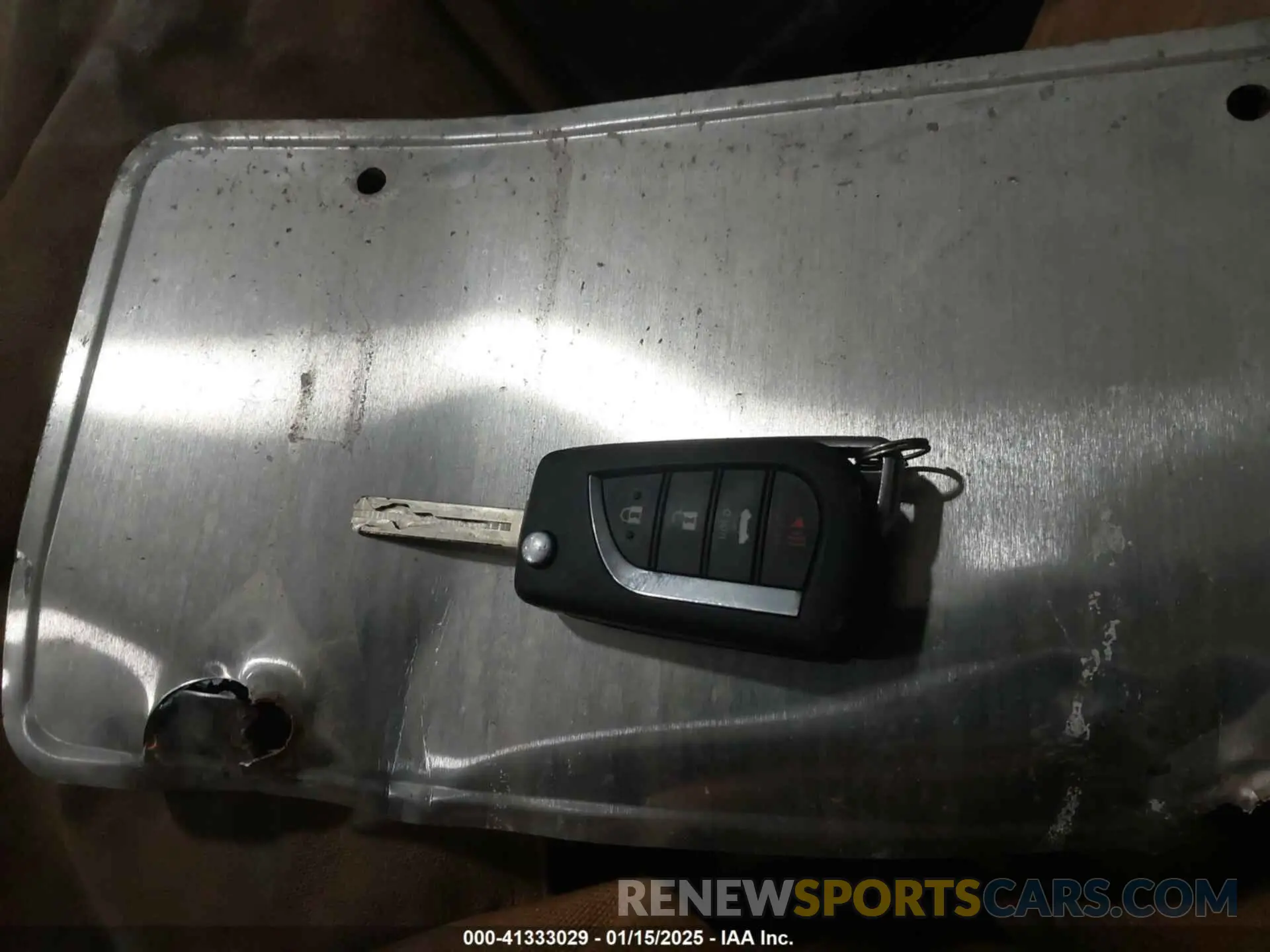11 fotografías del automóvil dañado JTDS4MCE8MJ058109 TOYOTA COROLLA 2021