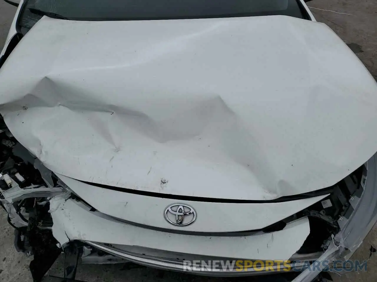 11 fotografías del automóvil dañado JTDS4MCE8MJ065366 TOYOTA COROLLA 2021