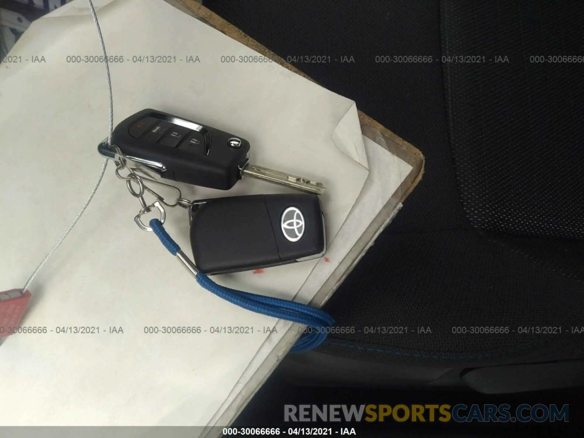 11 fotografías del automóvil dañado JTDS4MCE9MJ059088 TOYOTA COROLLA 2021