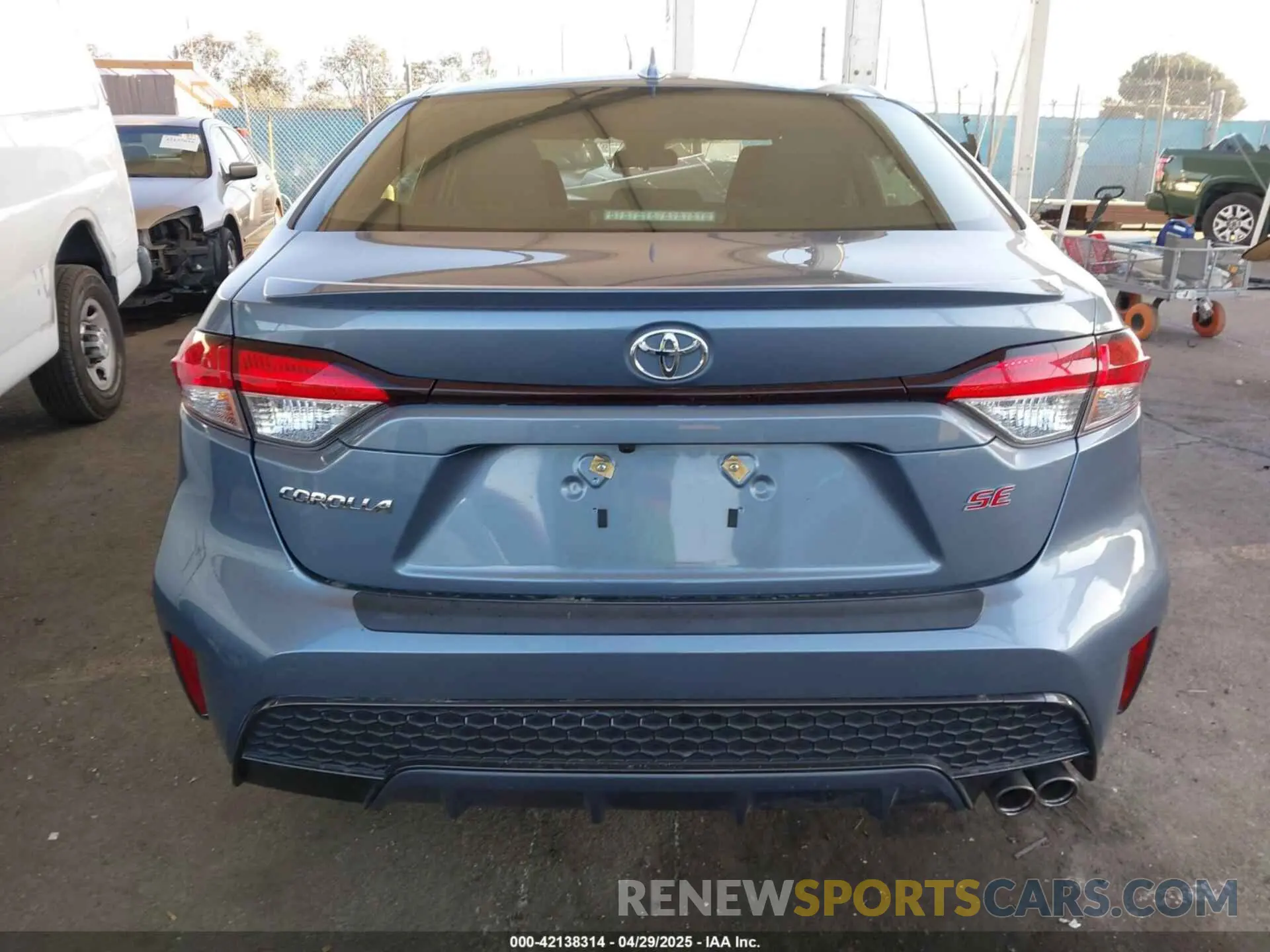 15 fotografías del automóvil dañado JTDS4MCE9MJ064310 TOYOTA COROLLA 2021
