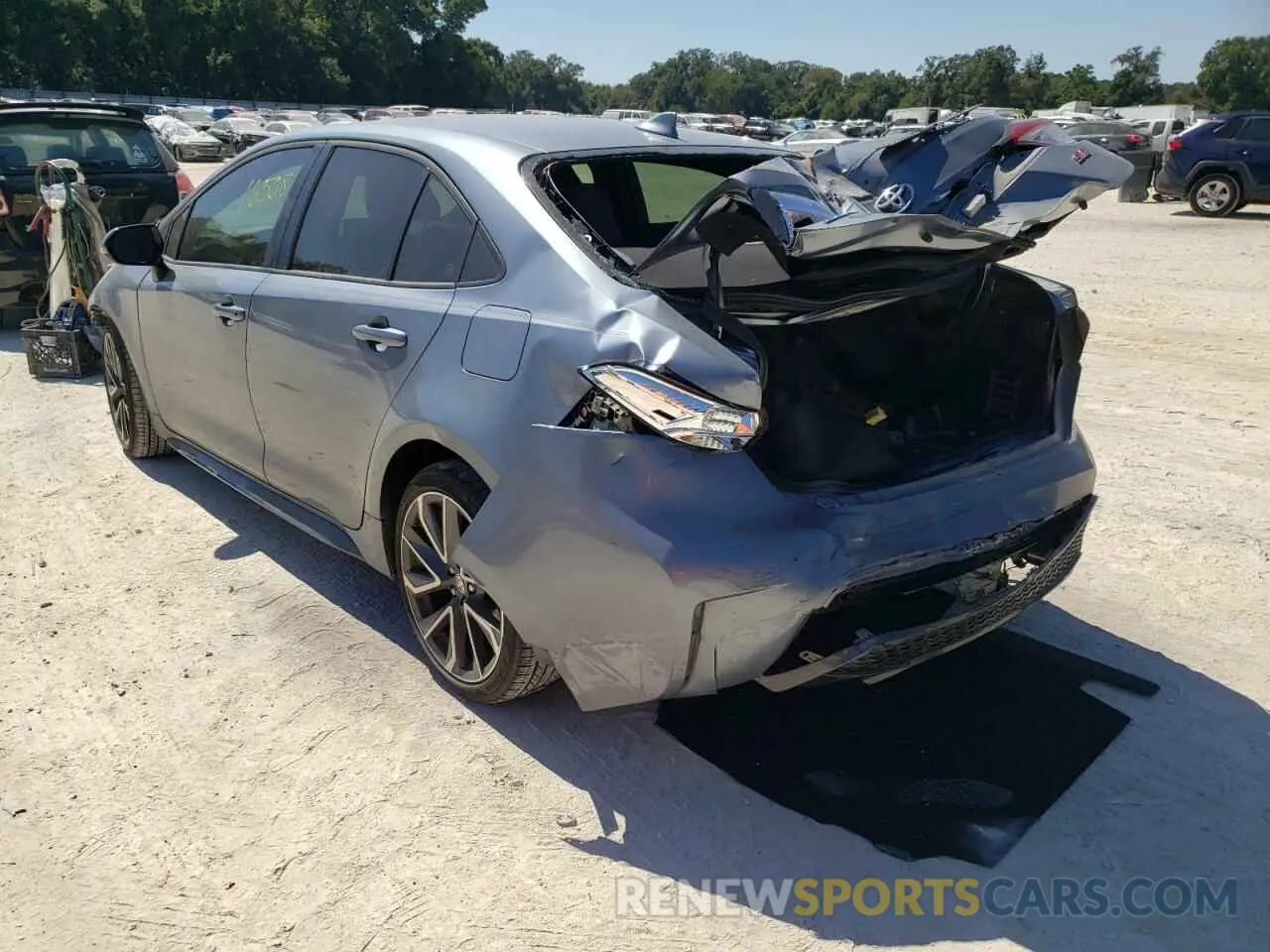 3 fotografías del automóvil dañado JTDS4MCEXMJ075672 TOYOTA COROLLA 2021