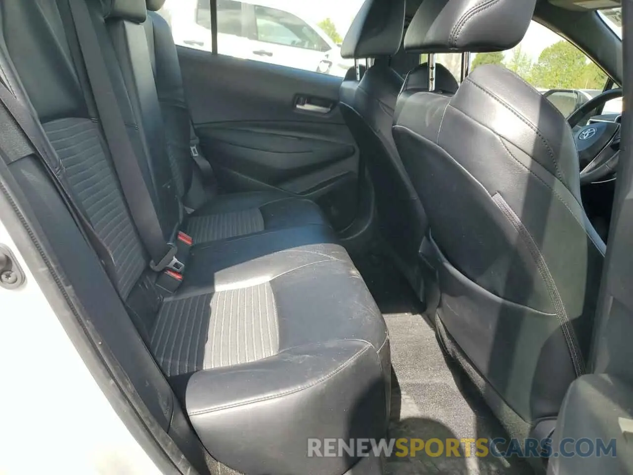 10 fotografías del automóvil dañado JTDT4MCE4MJ058791 TOYOTA COROLLA 2021