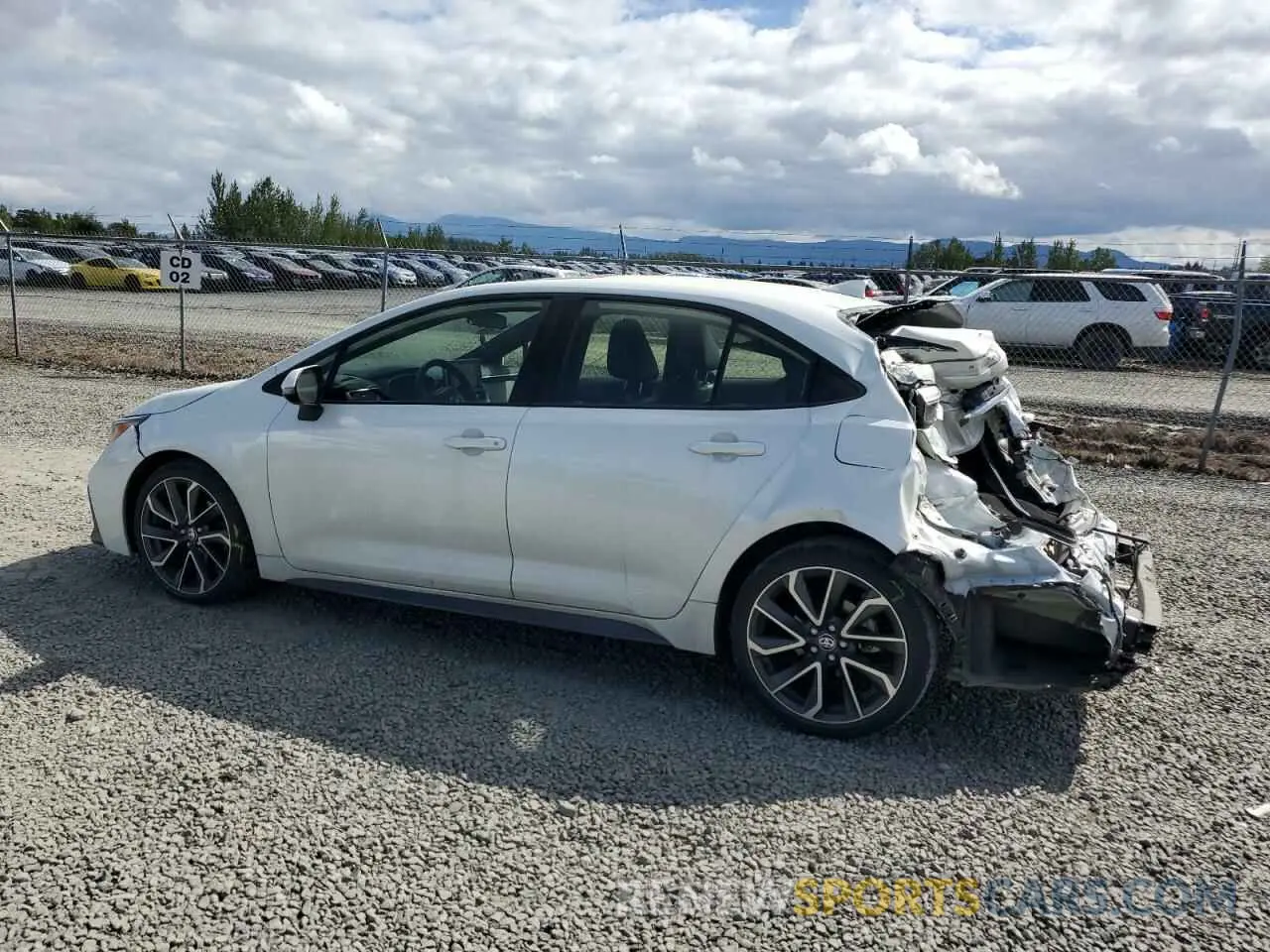 2 fotografías del automóvil dañado JTDT4MCE4MJ058791 TOYOTA COROLLA 2021