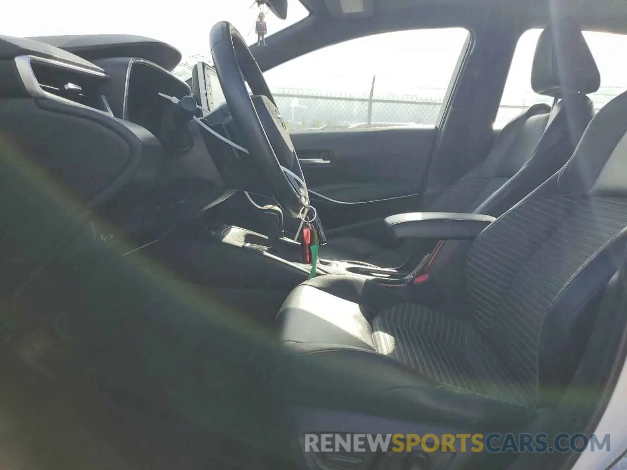 7 fotografías del automóvil dañado JTDT4MCE4MJ058791 TOYOTA COROLLA 2021