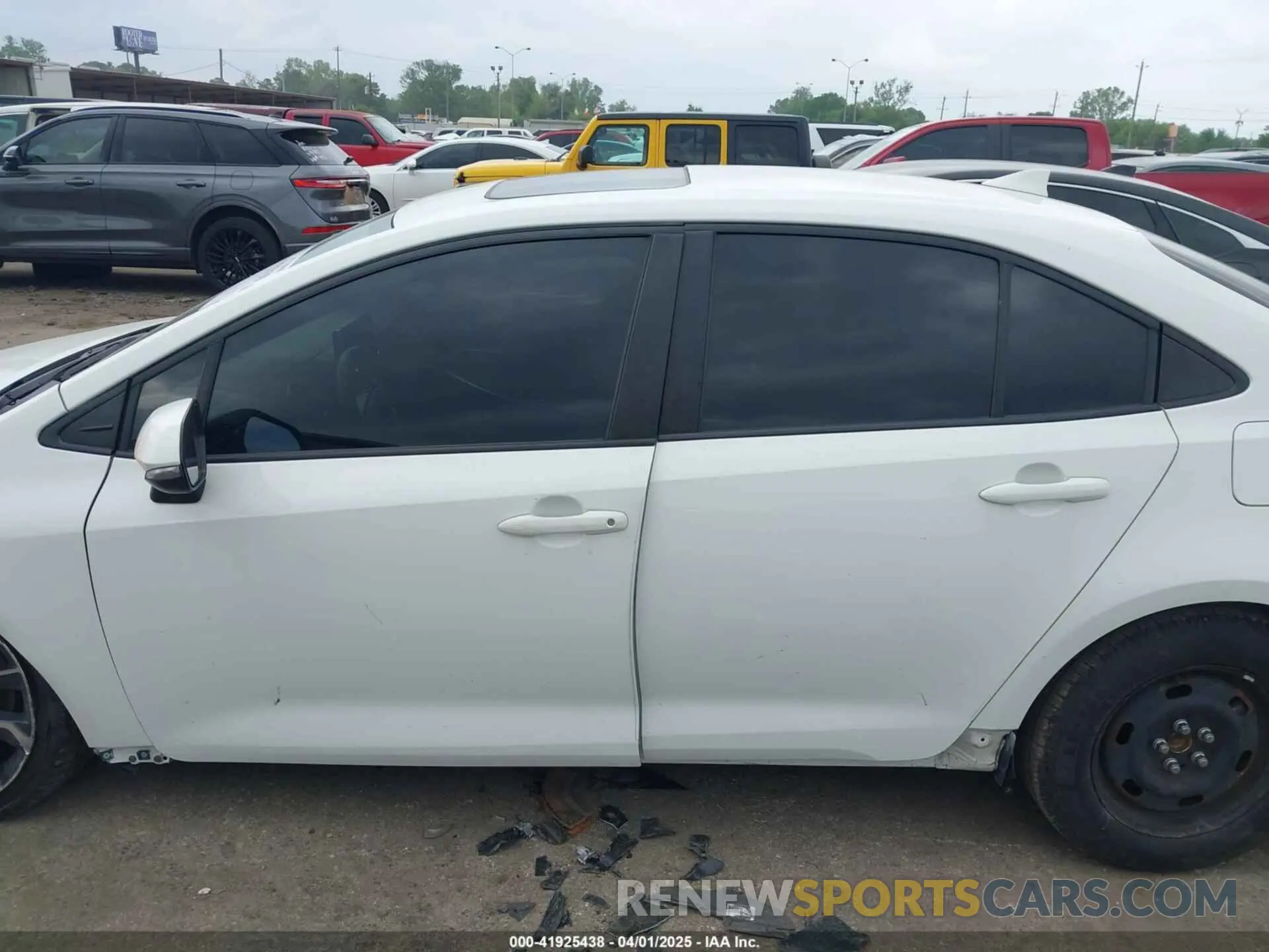 14 fotografías del automóvil dañado JTDT4MCE9MJ067874 TOYOTA COROLLA 2021