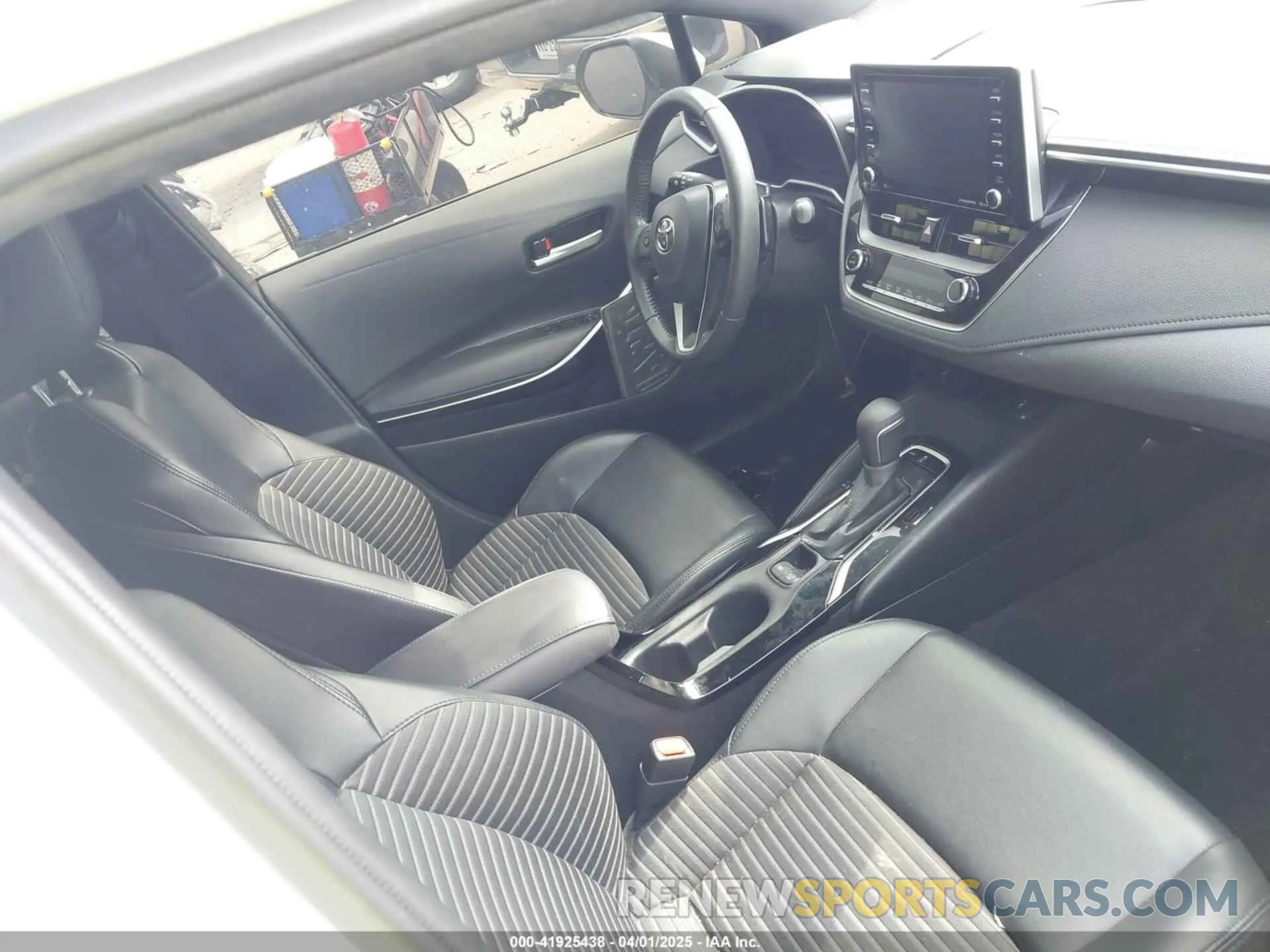 5 fotografías del automóvil dañado JTDT4MCE9MJ067874 TOYOTA COROLLA 2021