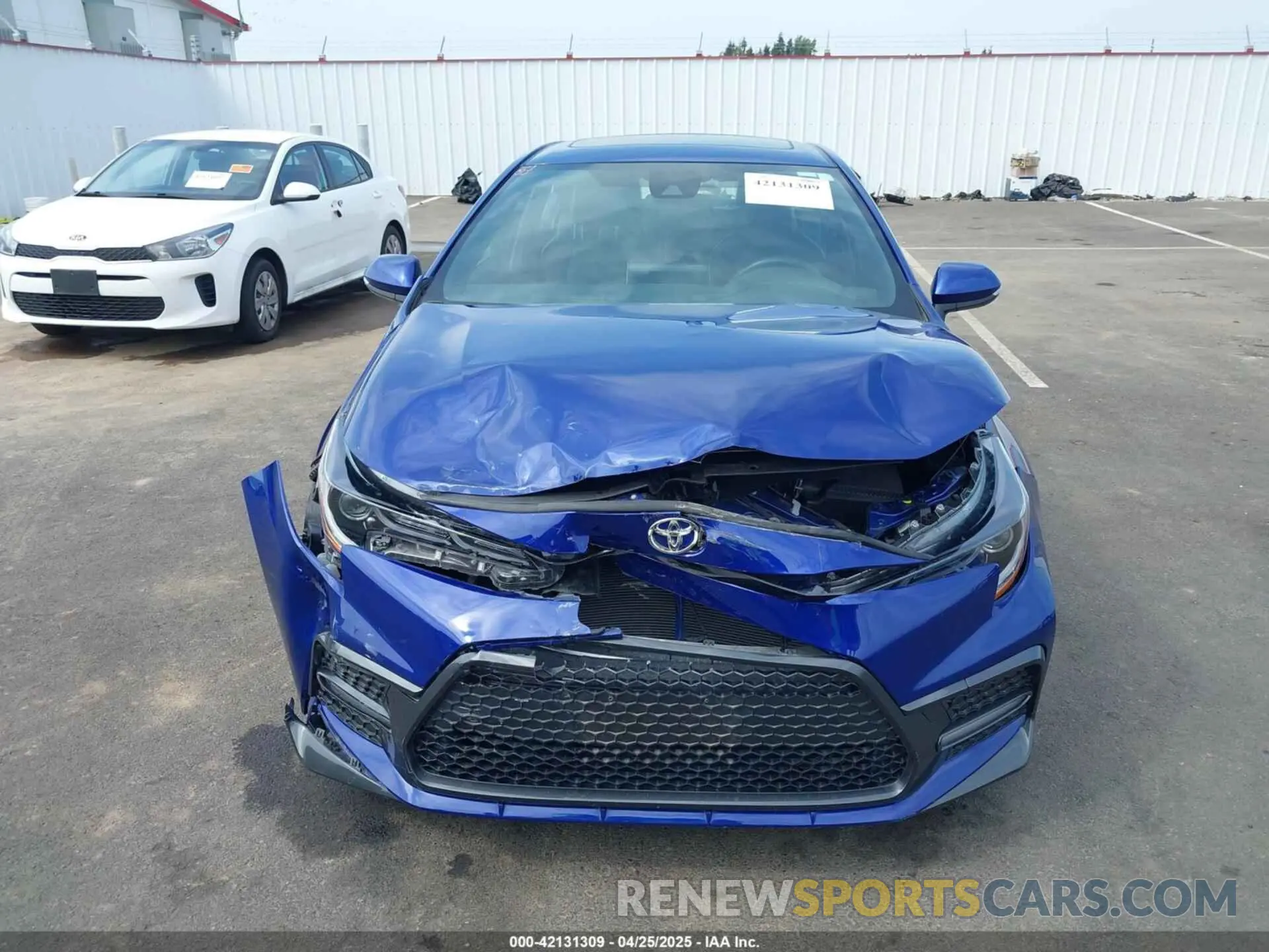 12 fotografías del automóvil dañado JTDT4MCE9MJ073030 TOYOTA COROLLA 2021