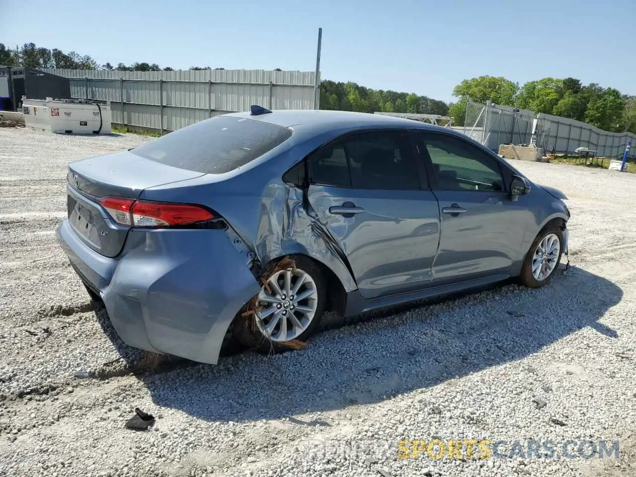 3 fotografías del automóvil dañado JTDVPMAE0MJ121985 TOYOTA COROLLA 2021