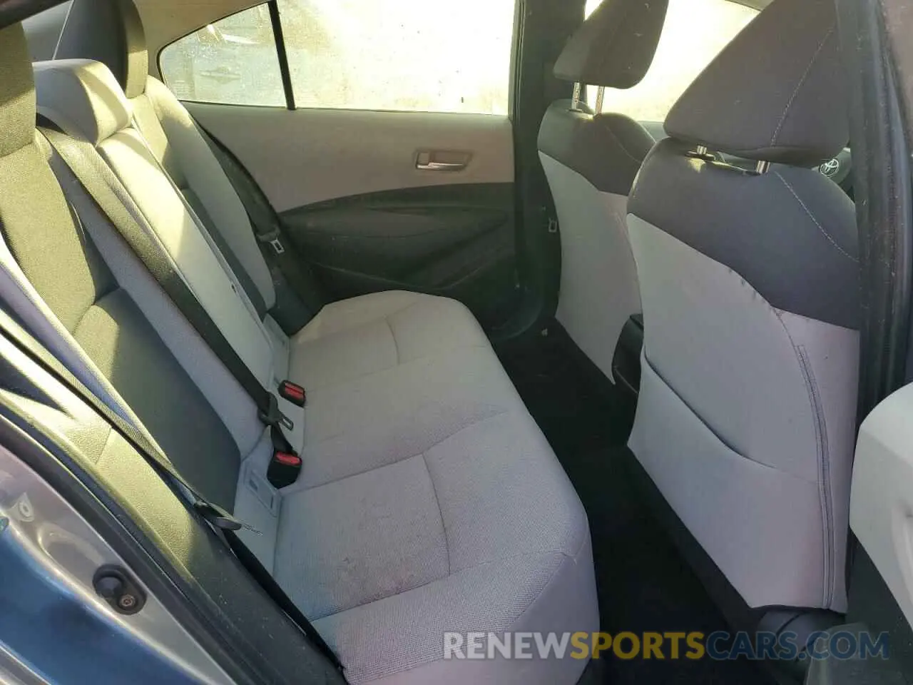 10 fotografías del automóvil dañado JTDVPMAE2MJ121759 TOYOTA COROLLA 2021