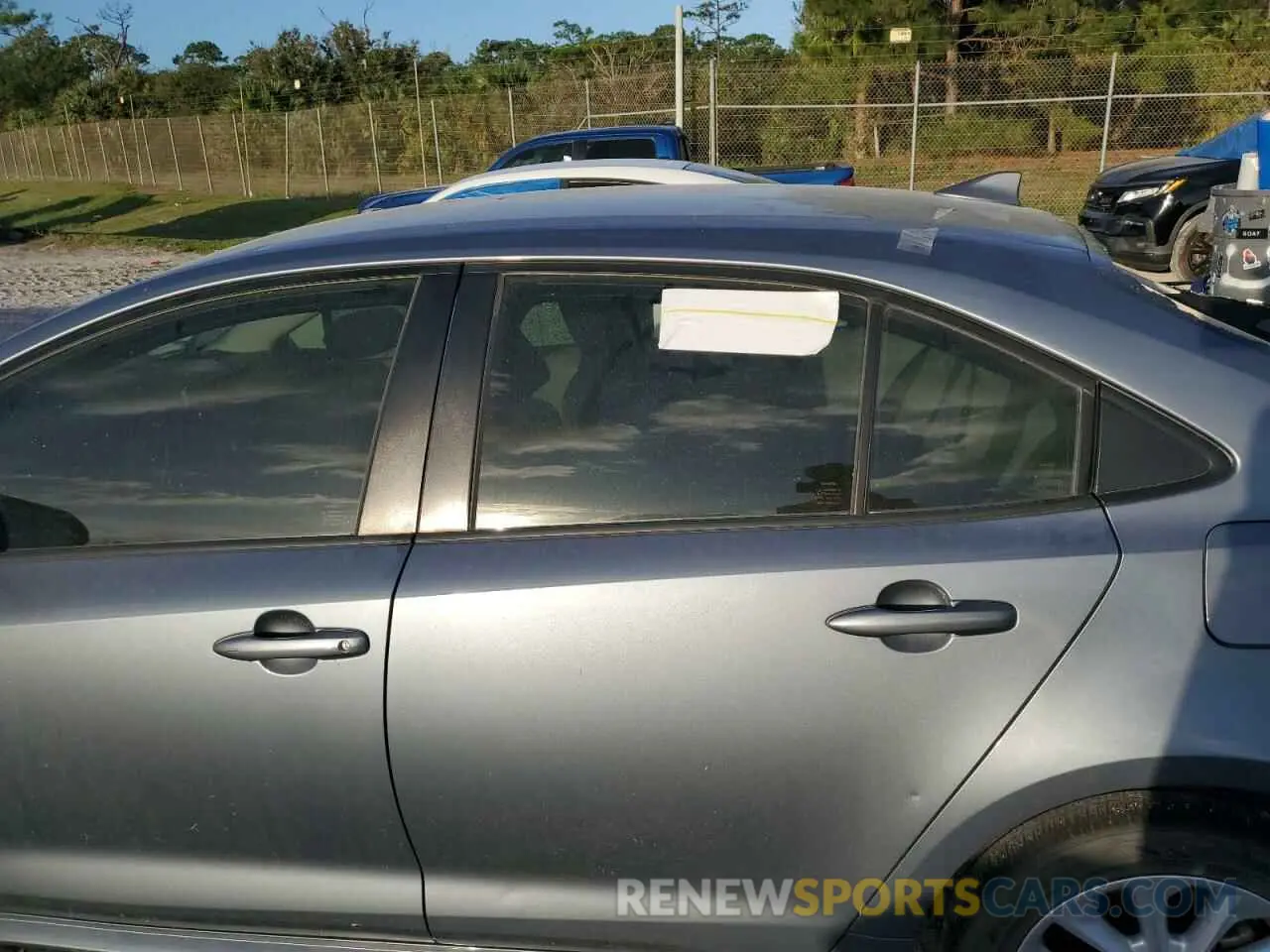 12 fotografías del automóvil dañado JTDVPMAE2MJ121759 TOYOTA COROLLA 2021