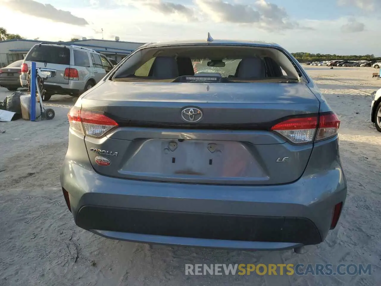 6 fotografías del automóvil dañado JTDVPMAE2MJ121759 TOYOTA COROLLA 2021