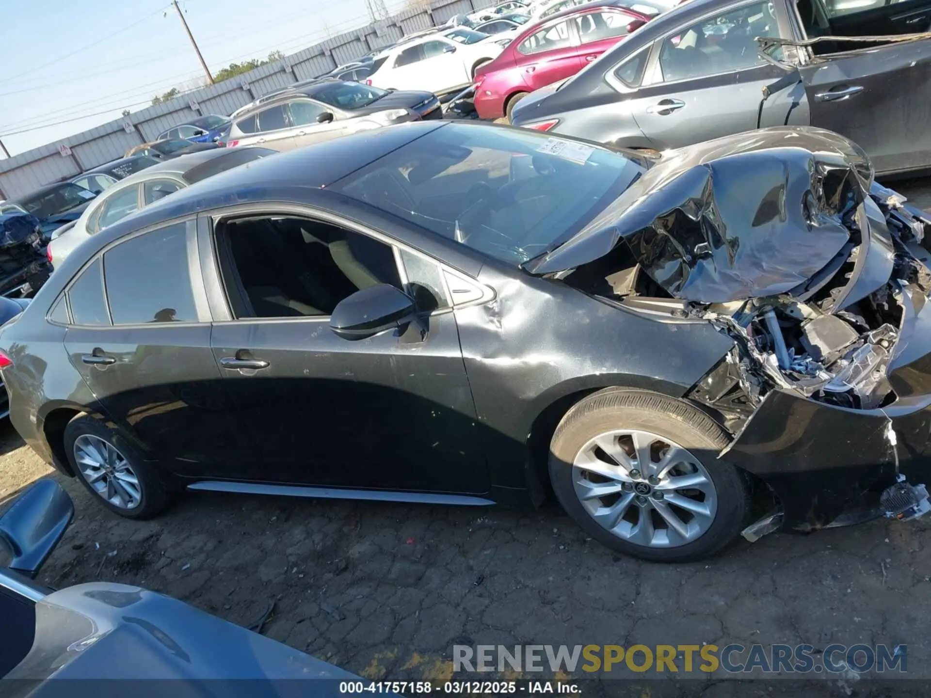 13 fotografías del automóvil dañado JTDVPMAE2MJ123219 TOYOTA COROLLA 2021