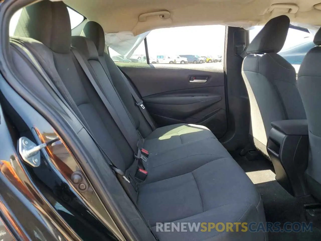 10 fotografías del automóvil dañado JTDVPMAE7MJ174067 TOYOTA COROLLA 2021