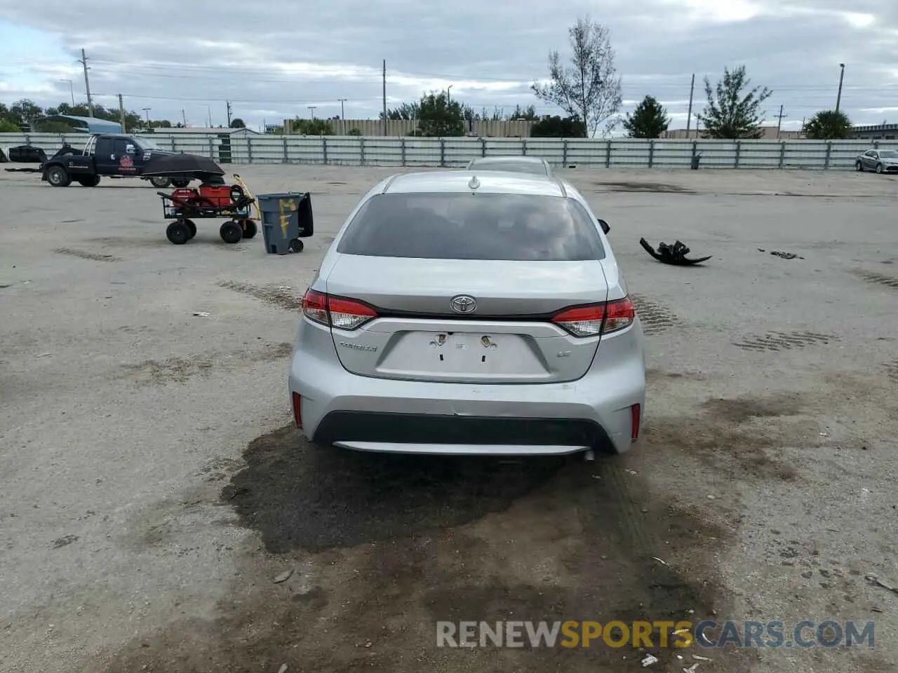 6 fotografías del automóvil dañado JTDVPMAE8MJ163322 TOYOTA COROLLA 2021