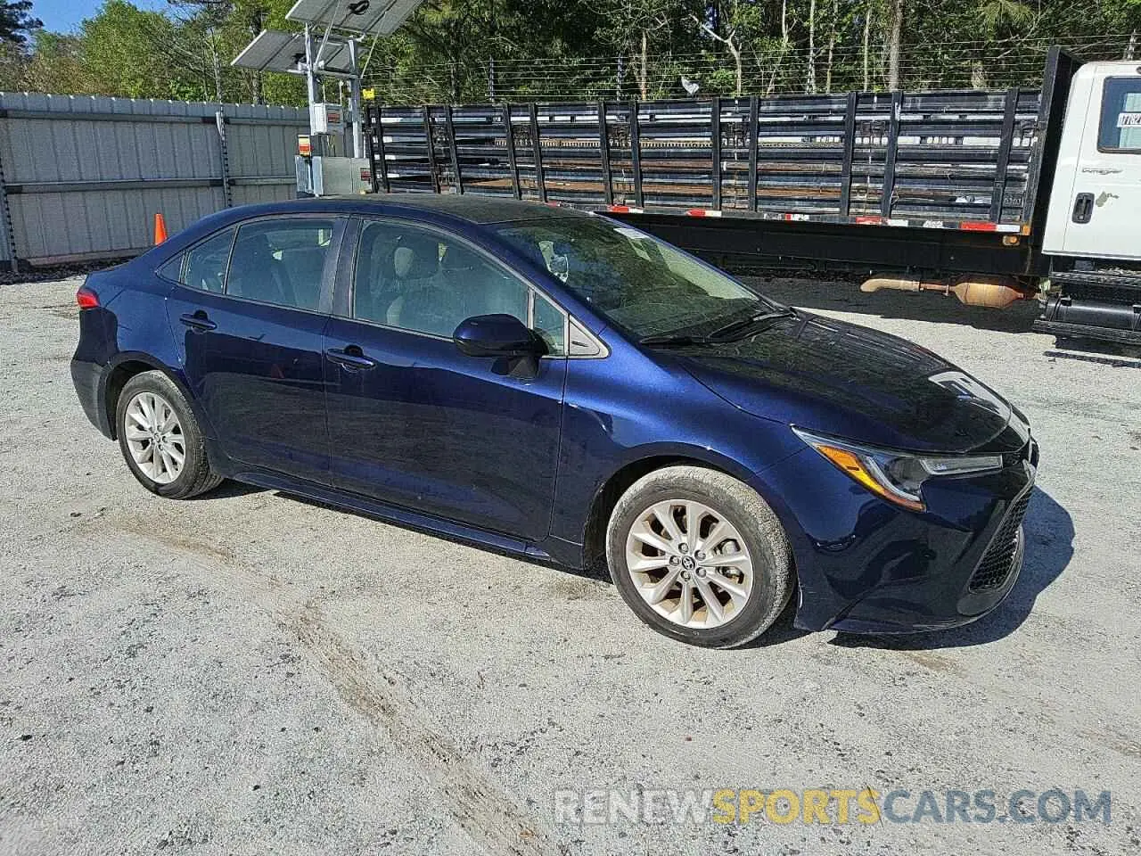 4 fotografías del automóvil dañado JTDVPMAE9MJ122648 TOYOTA COROLLA 2021
